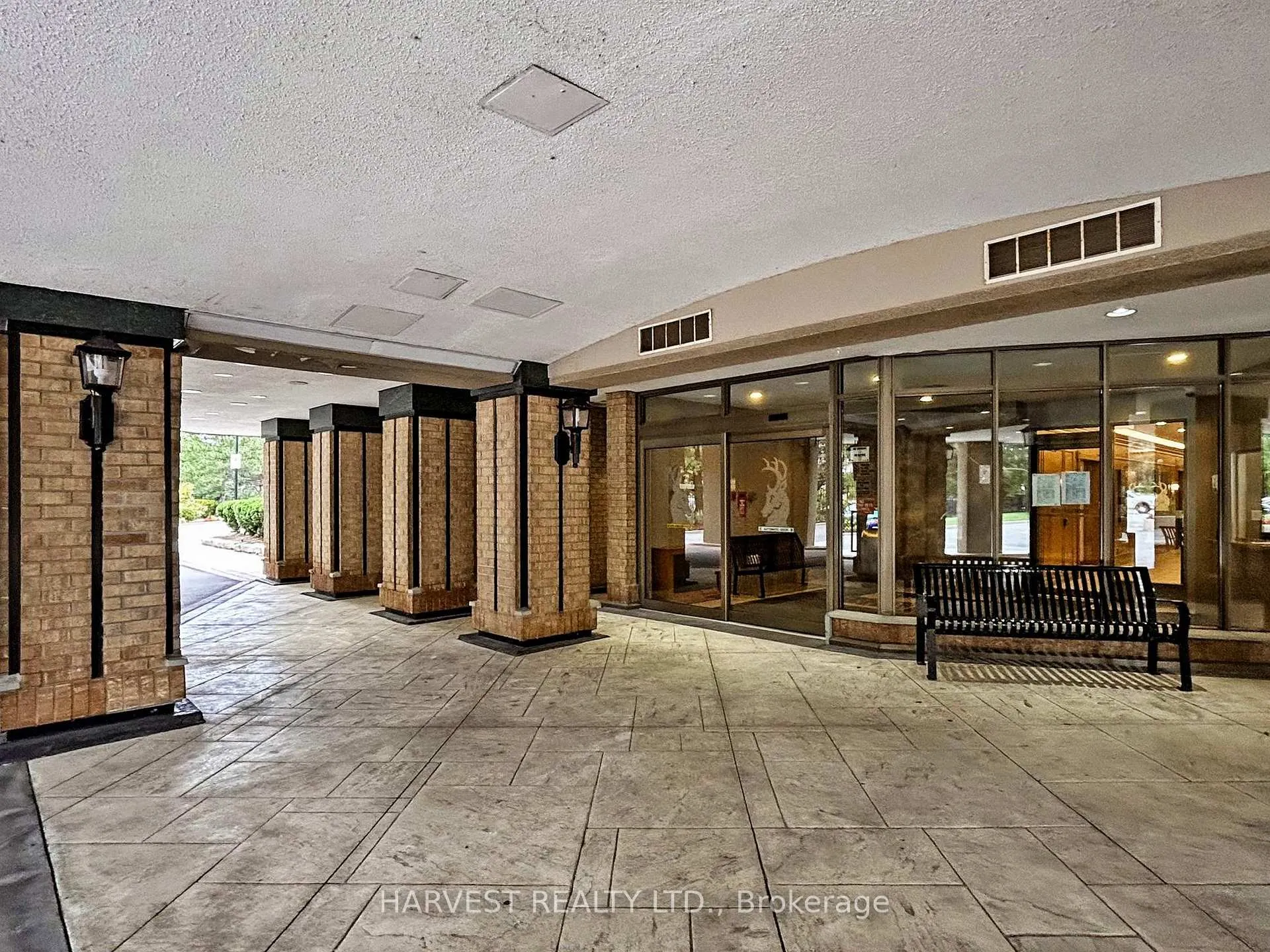 Photo 3 of Unit 1417, 610 Bullock Drive, Markham, Markville — HOMEH