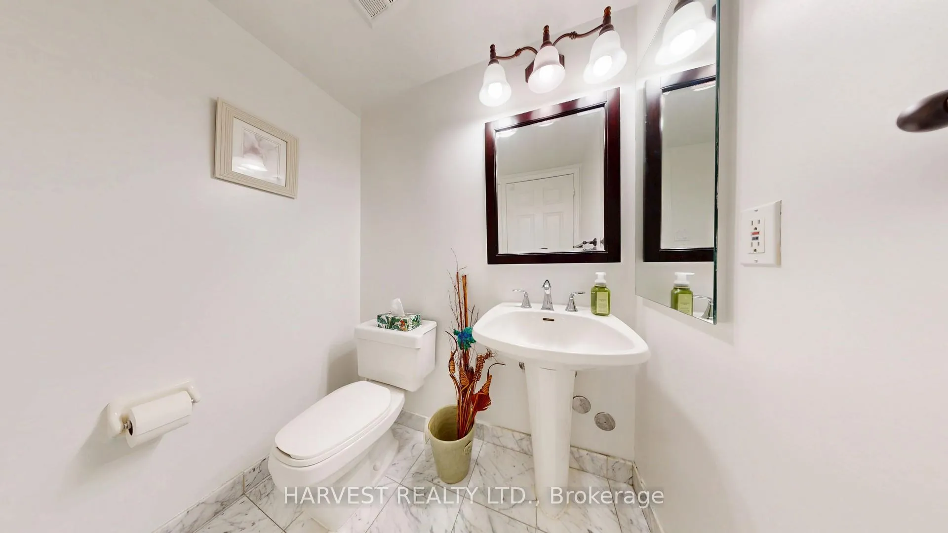 Photo 13 of Unit 1417, 610 Bullock Drive, Markham, Markville — HOMEH