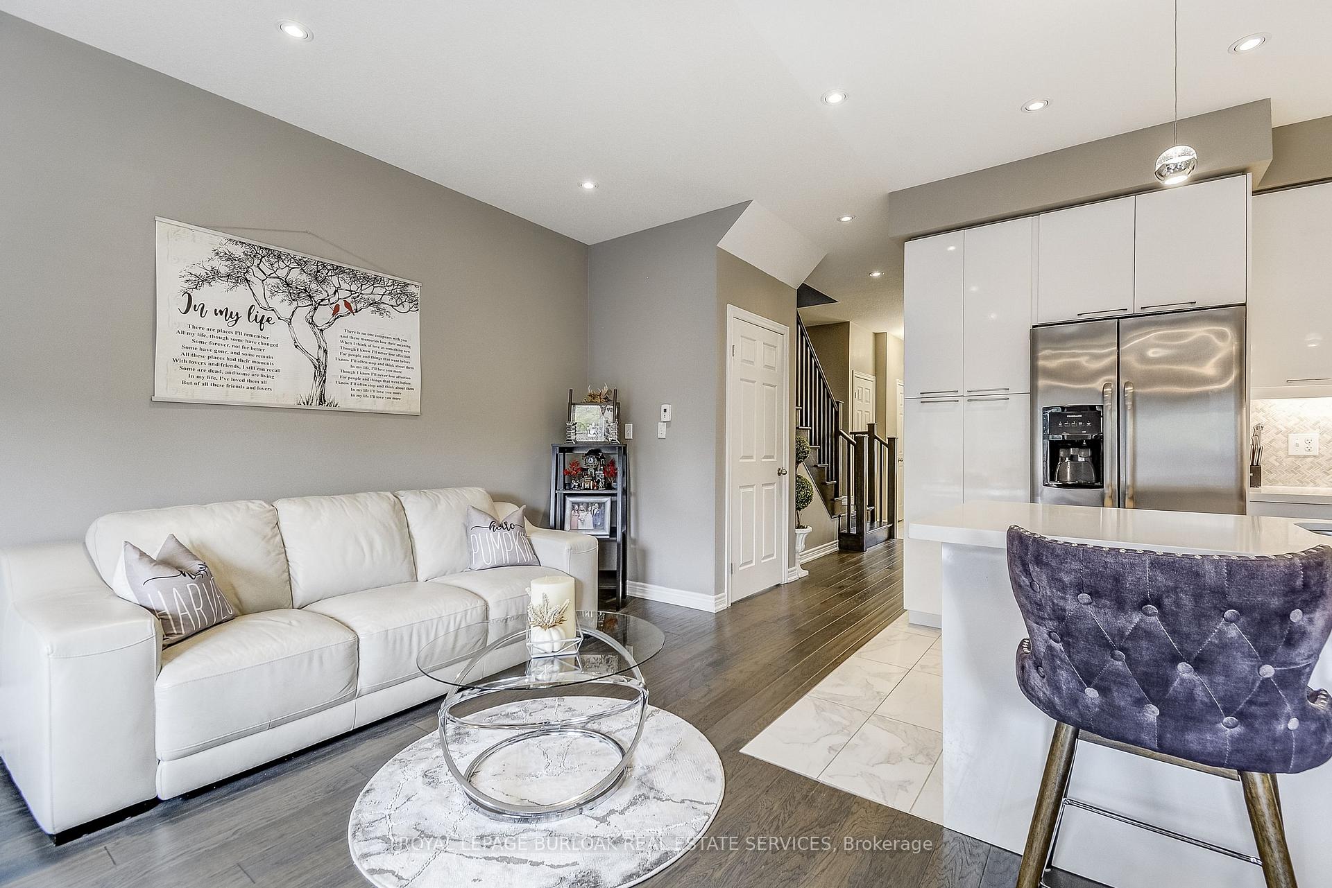Photo 19 of Unit 30, 21 Madonna Drive, Hamilton, Carpenter — HOMEH