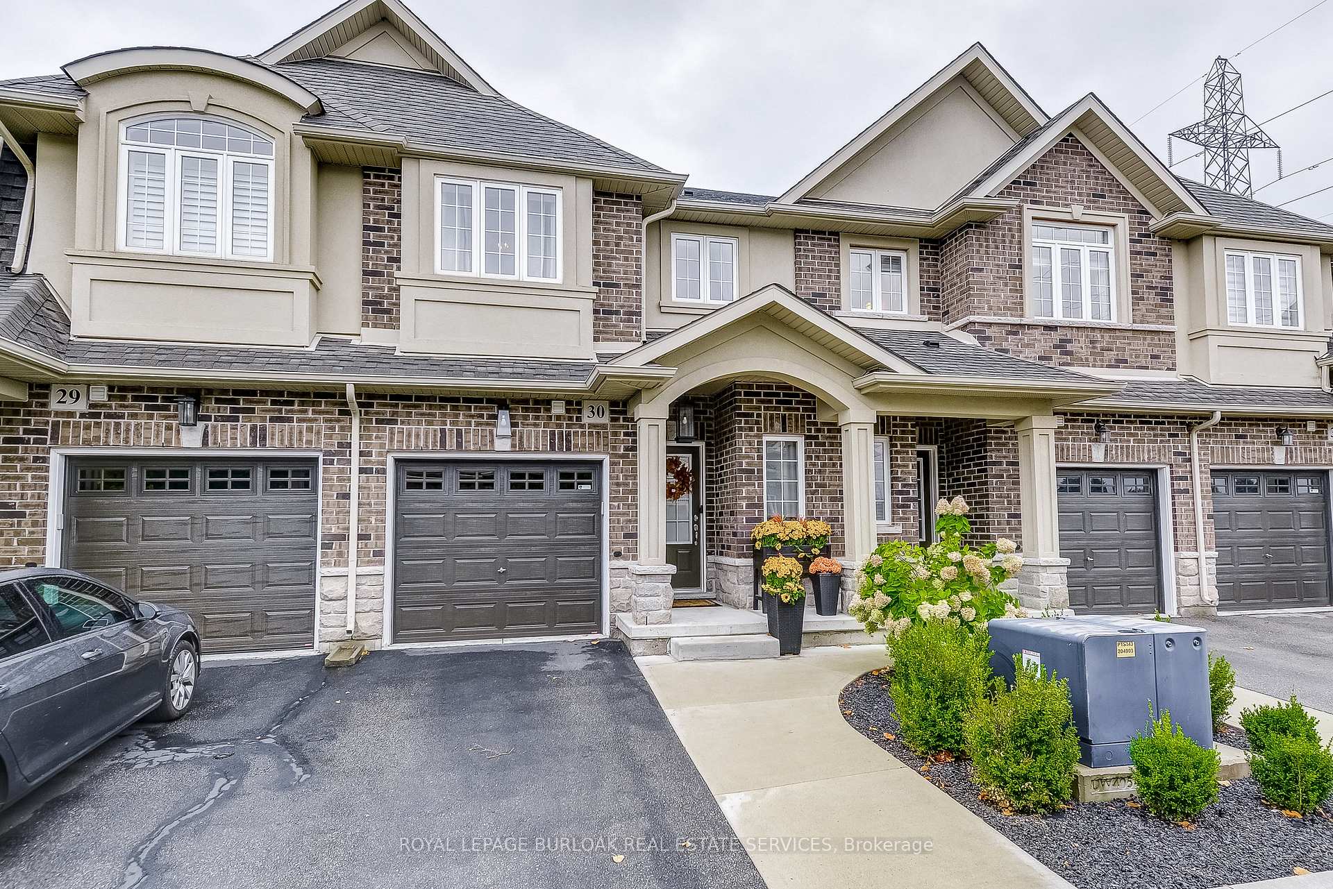 Photo 2 of Unit 30, 21 Madonna Drive, Hamilton, Carpenter — HOMEH