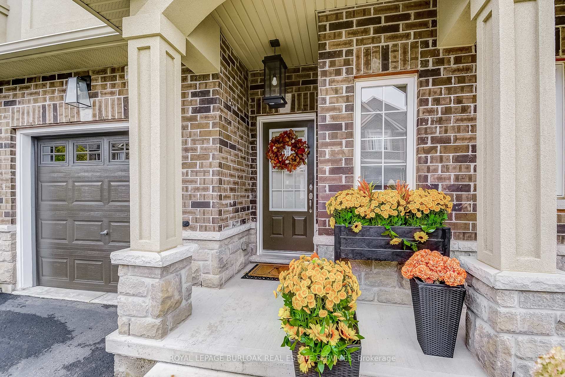 Photo 23 of Unit 30, 21 Madonna Drive, Hamilton, Carpenter — HOMEH