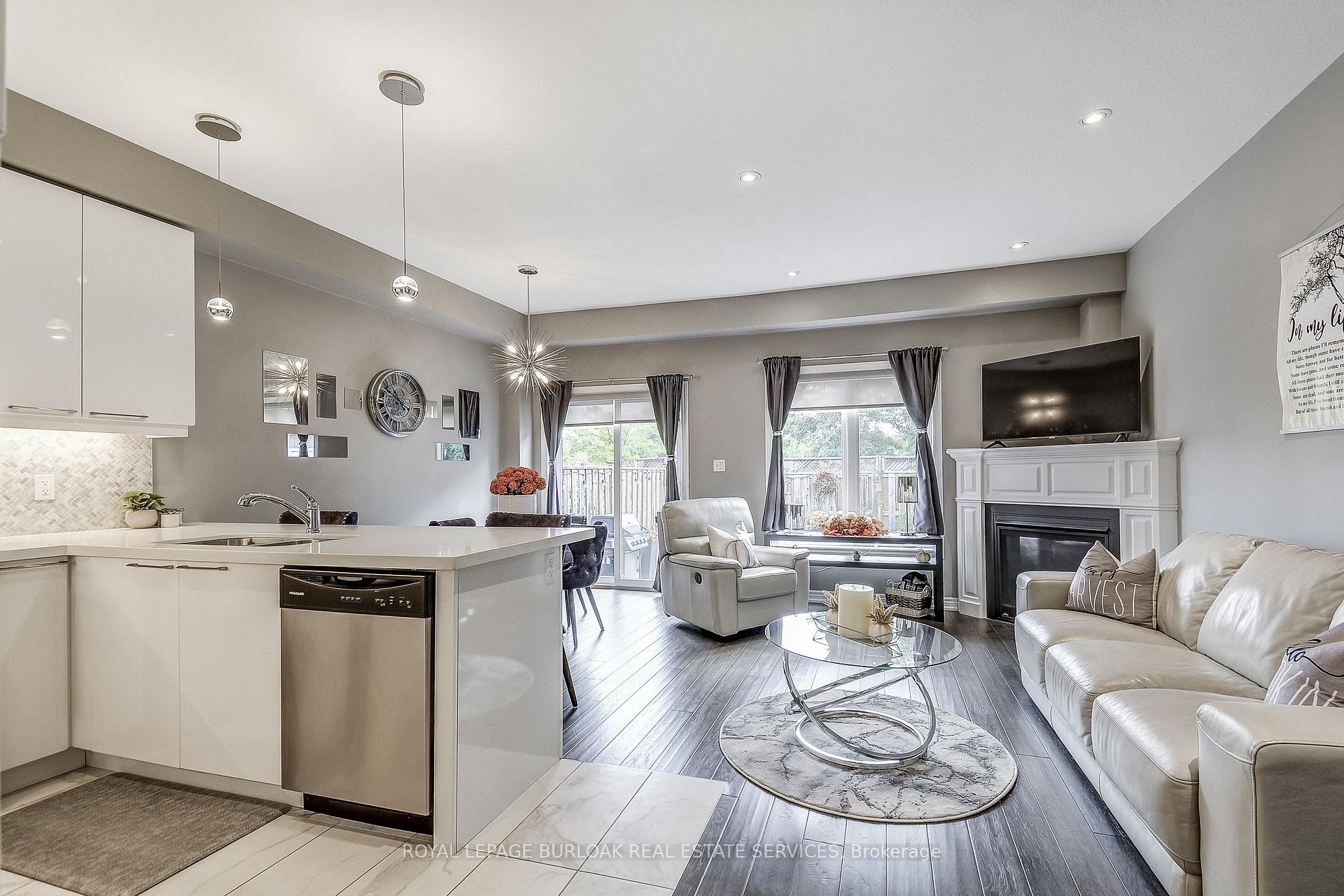 Photo 26 of Unit 30, 21 Madonna Drive, Hamilton, Carpenter — HOMEH