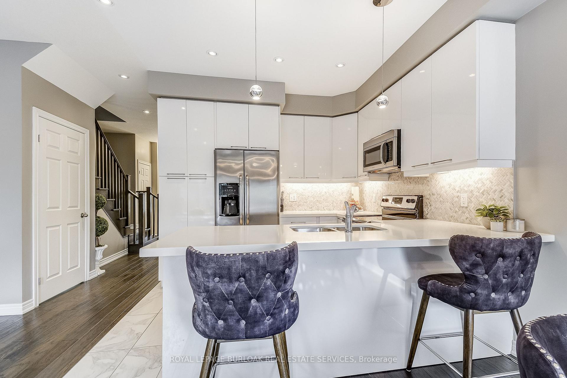 Photo 31 of Unit 30, 21 Madonna Drive, Hamilton, Carpenter — HOMEH