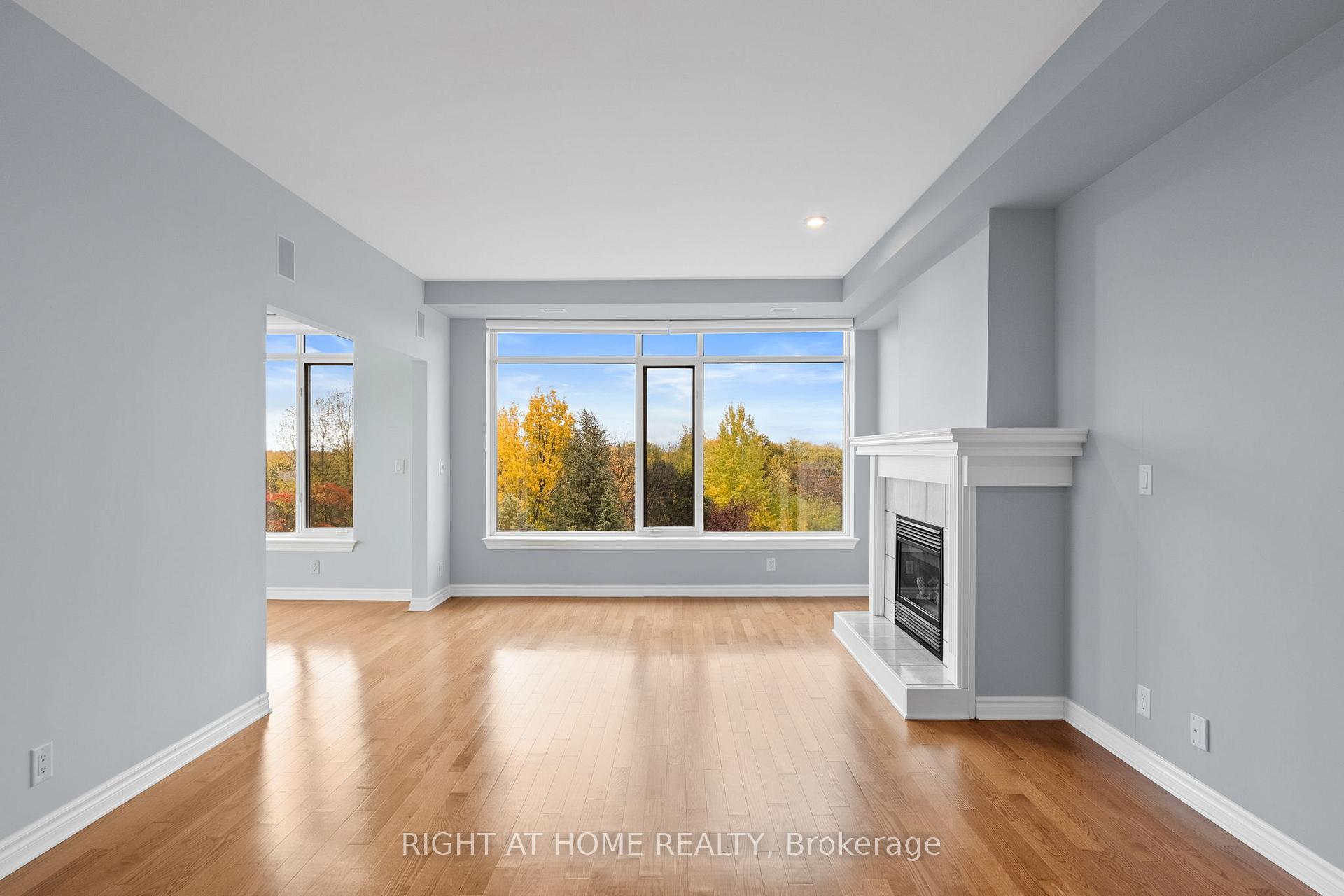 Photo 5 of Unit 703, 136 Darlington Private, Ottawa, Hunt Club/Western Community — HOMEH