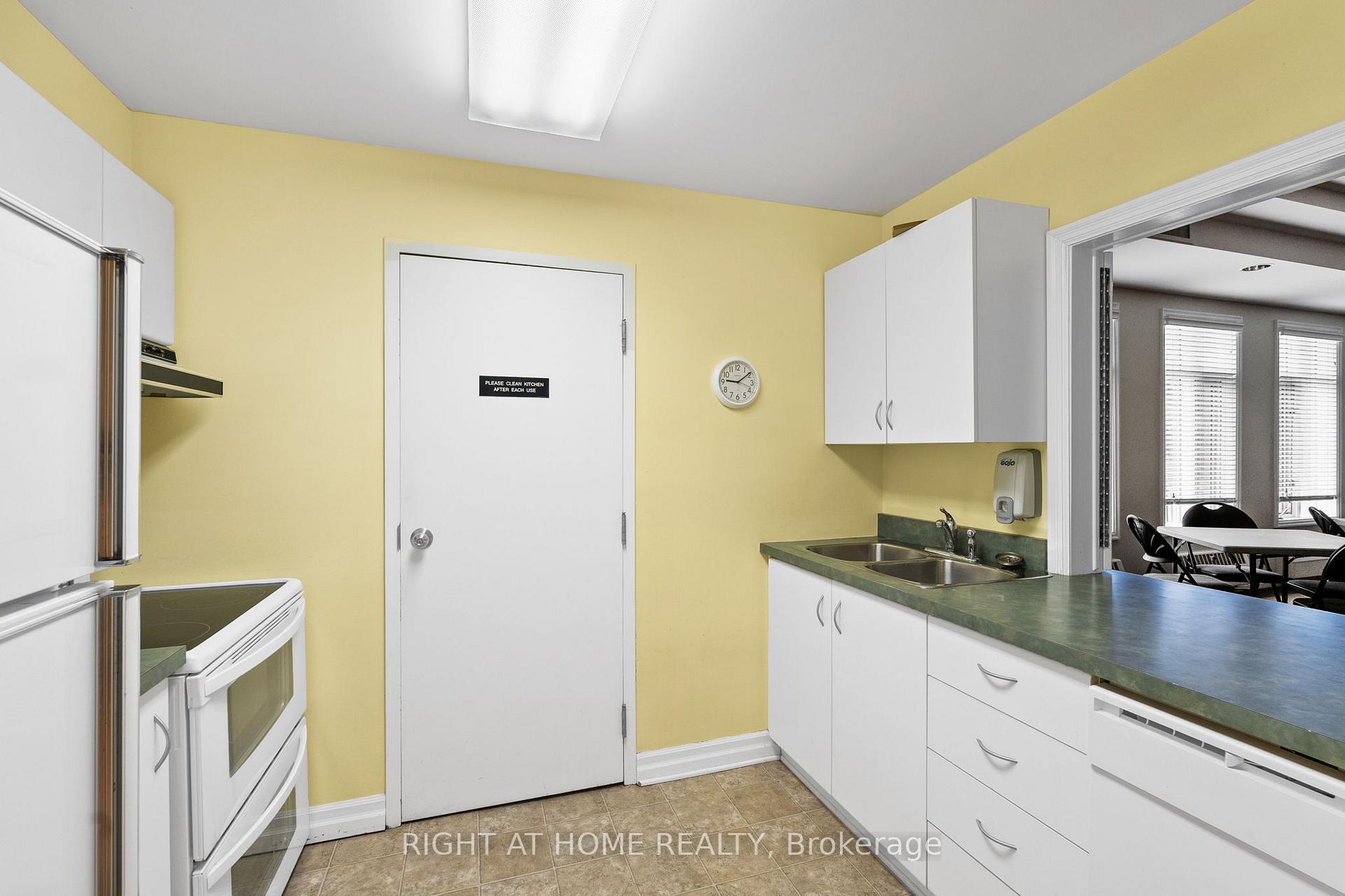 Photo 13 of Unit 703, 136 Darlington Private, Ottawa, Hunt Club/Western Community — HOMEH