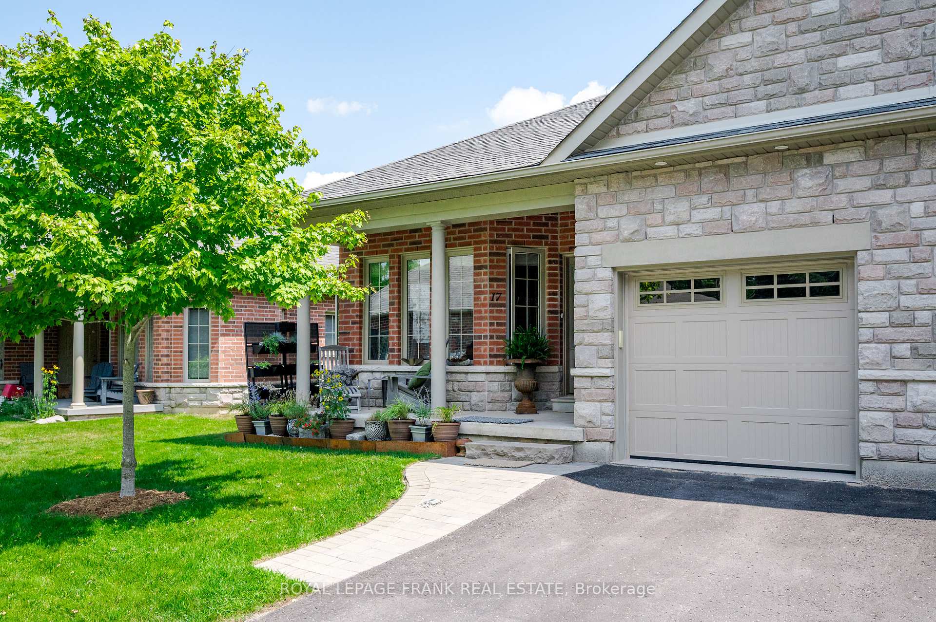Photo 2 of 17 Wingett Way, Selwyn — HOMEH