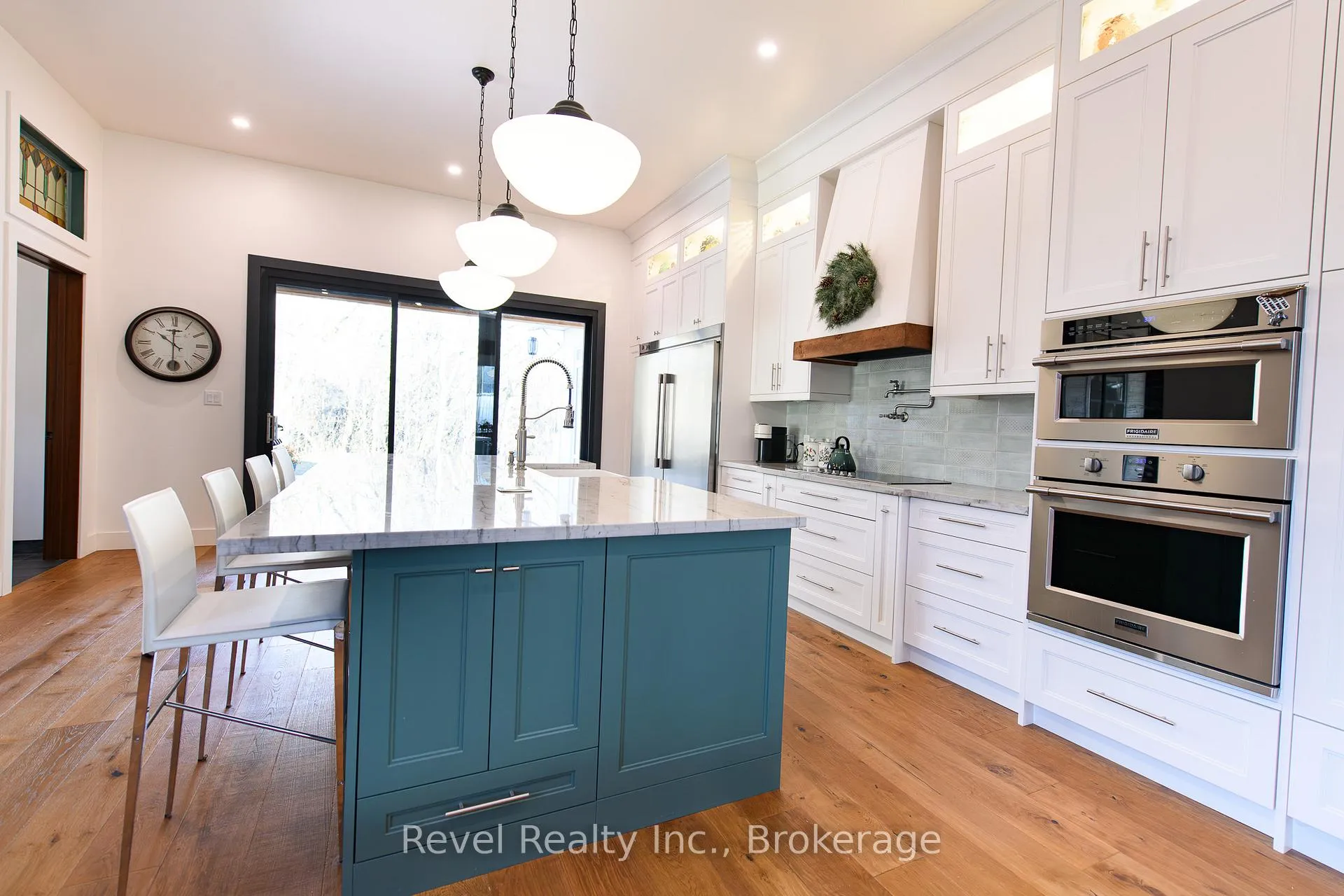 Photo 3 of 2331 N Nottawasaga 6 Concession, Clearview, Batteaux — HOMEH