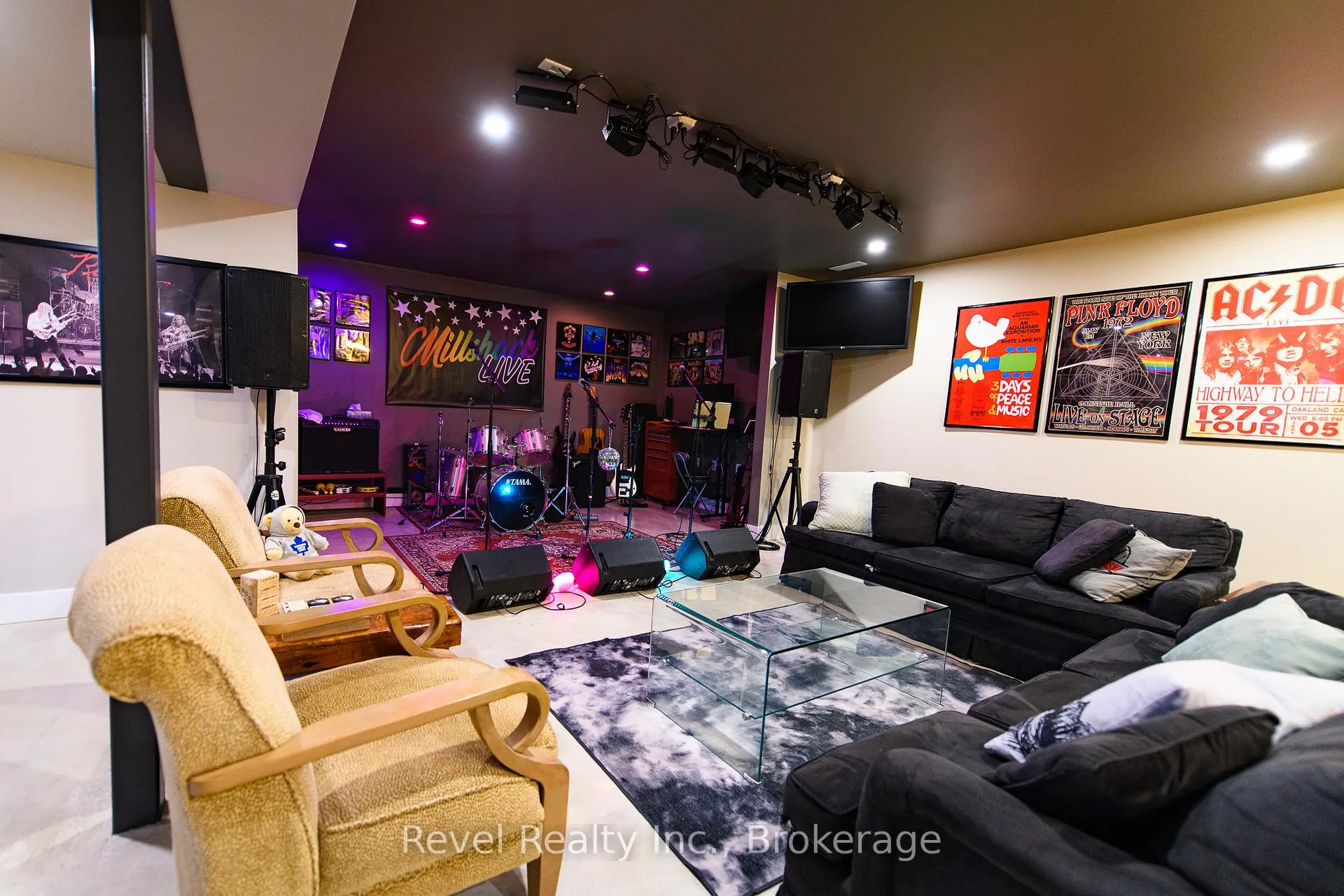 Photo 25 of 2331 N Nottawasaga 6 Concession, Clearview, Batteaux — HOMEH