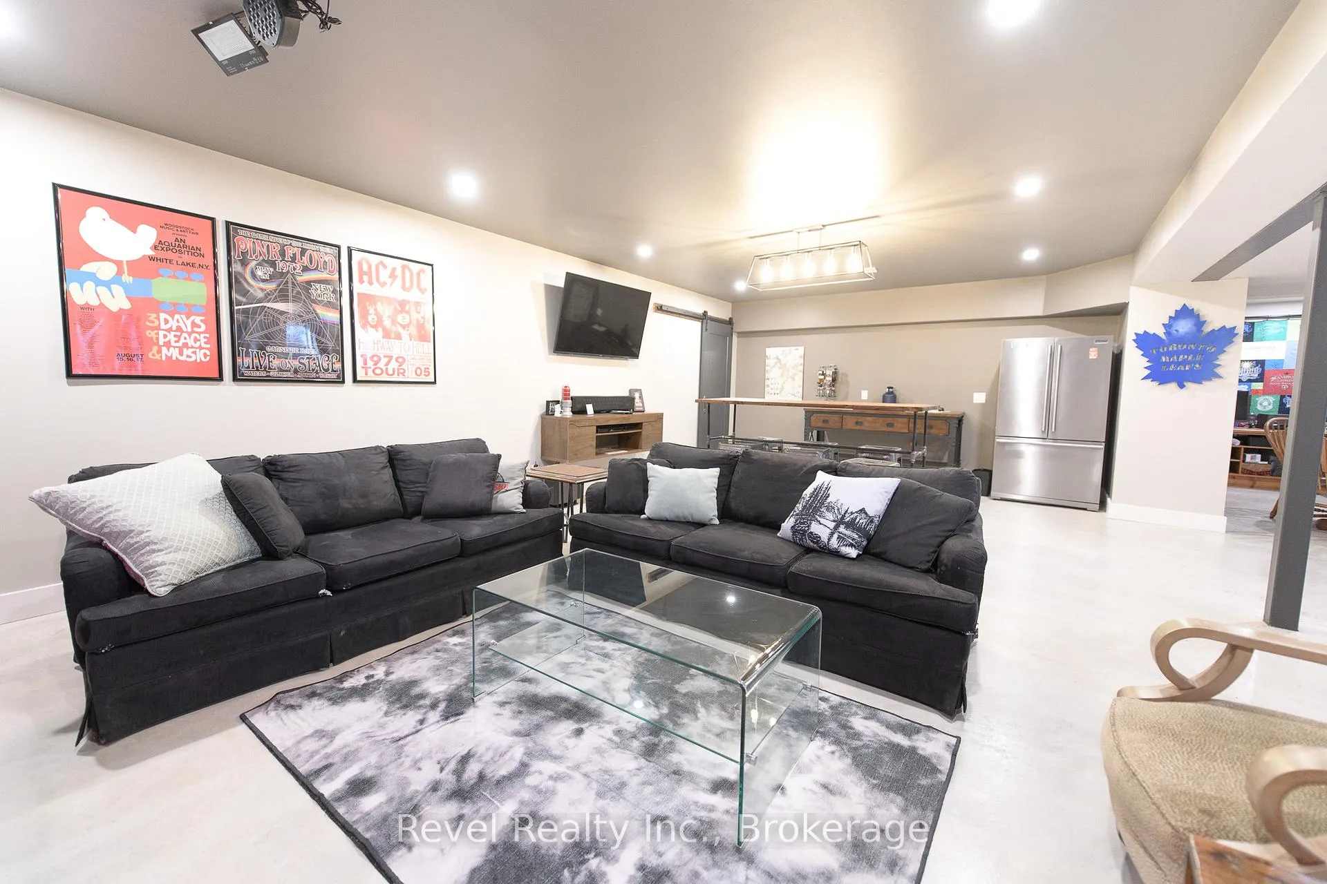 Photo 26 of 2331 N Nottawasaga 6 Concession, Clearview, Batteaux — HOMEH