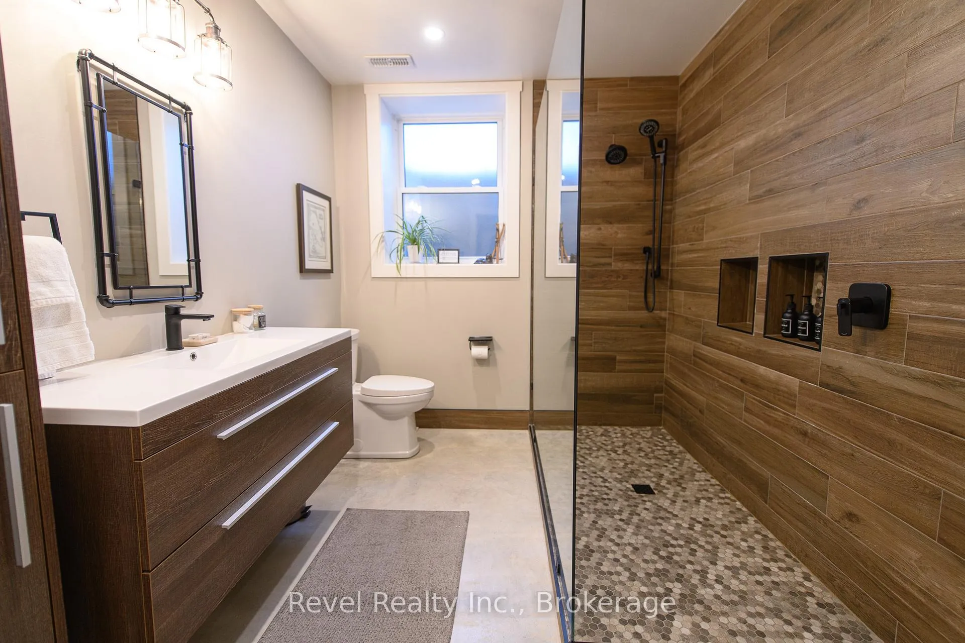 Photo 30 of 2331 N Nottawasaga 6 Concession, Clearview, Batteaux — HOMEH