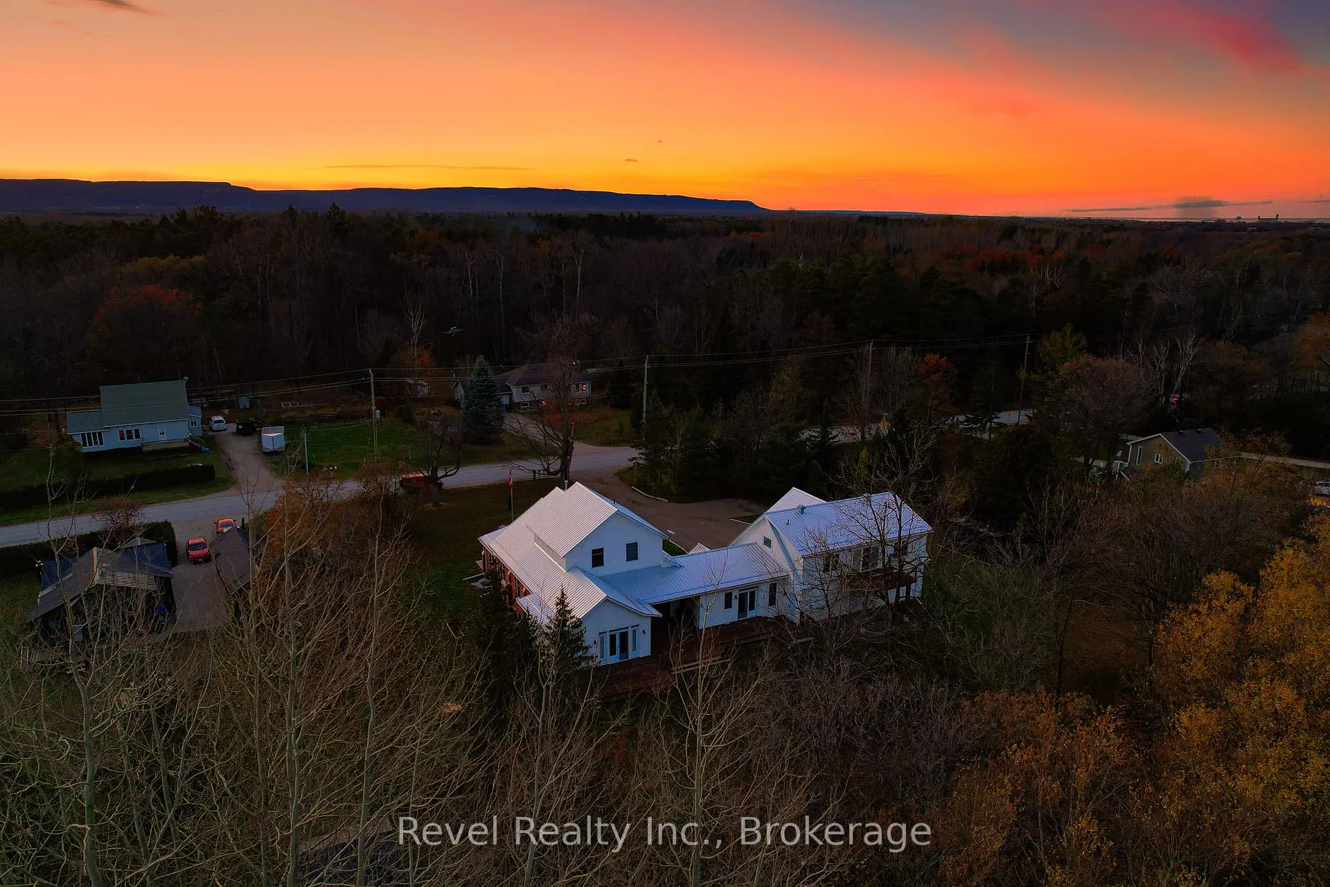 Photo 38 of 2331 N Nottawasaga 6 Concession, Clearview, Batteaux — HOMEH