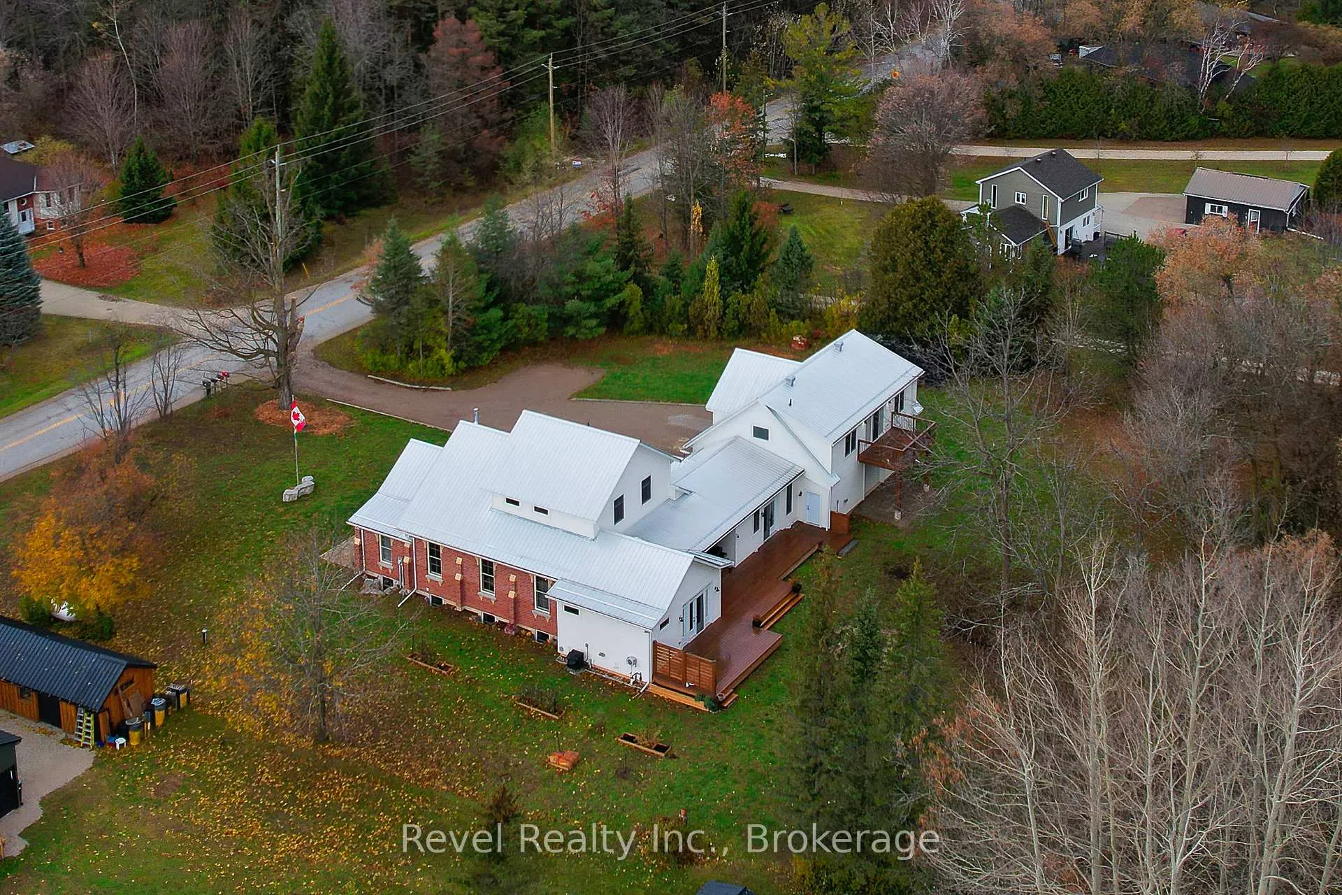 Photo 40 of 2331 N Nottawasaga 6 Concession, Clearview, Batteaux — HOMEH