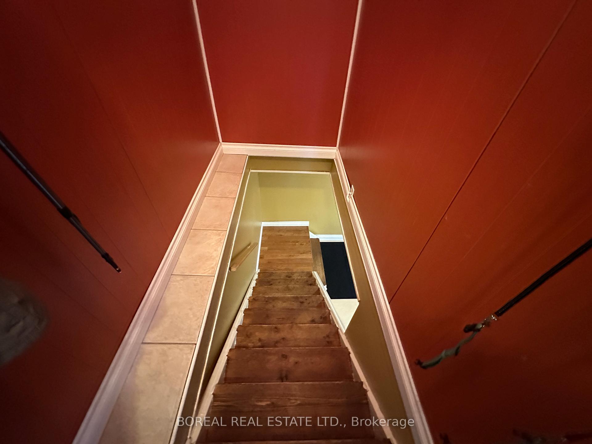 Photo 21 of 427 Third Street E, Cochrane — HOMEH