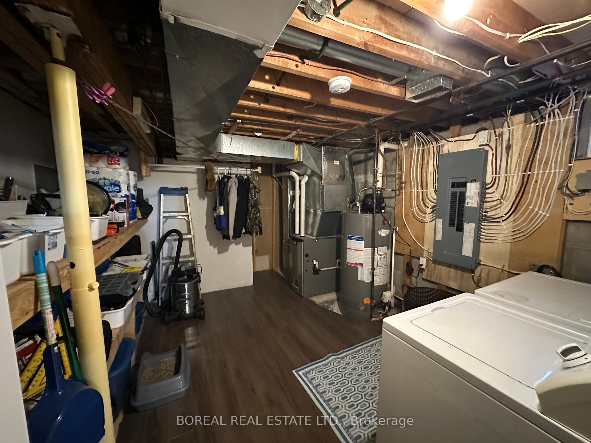 Photo 26 of 427 Third Street E, Cochrane — HOMEH