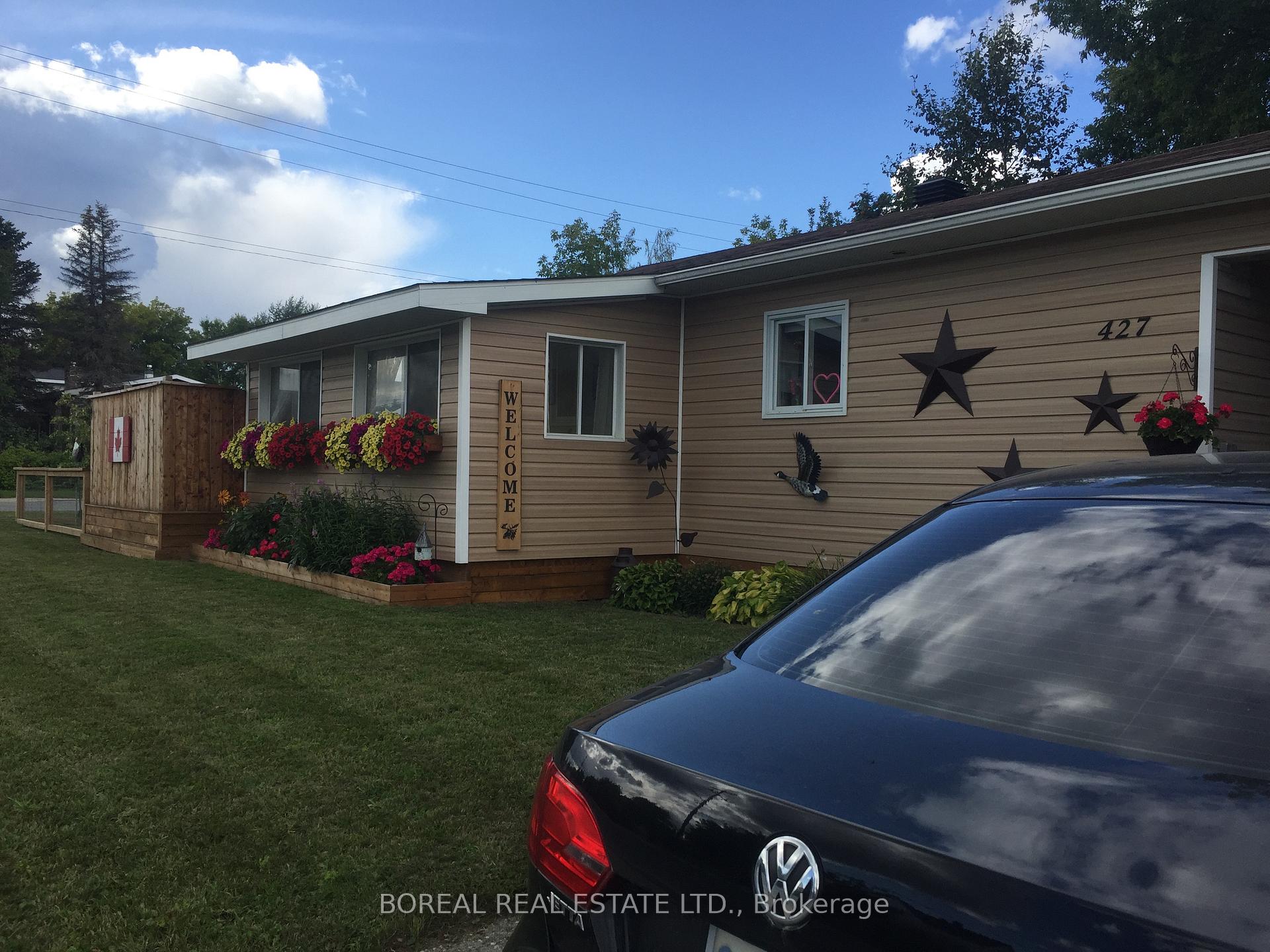 Photo 28 of 427 Third Street E, Cochrane — HOMEH