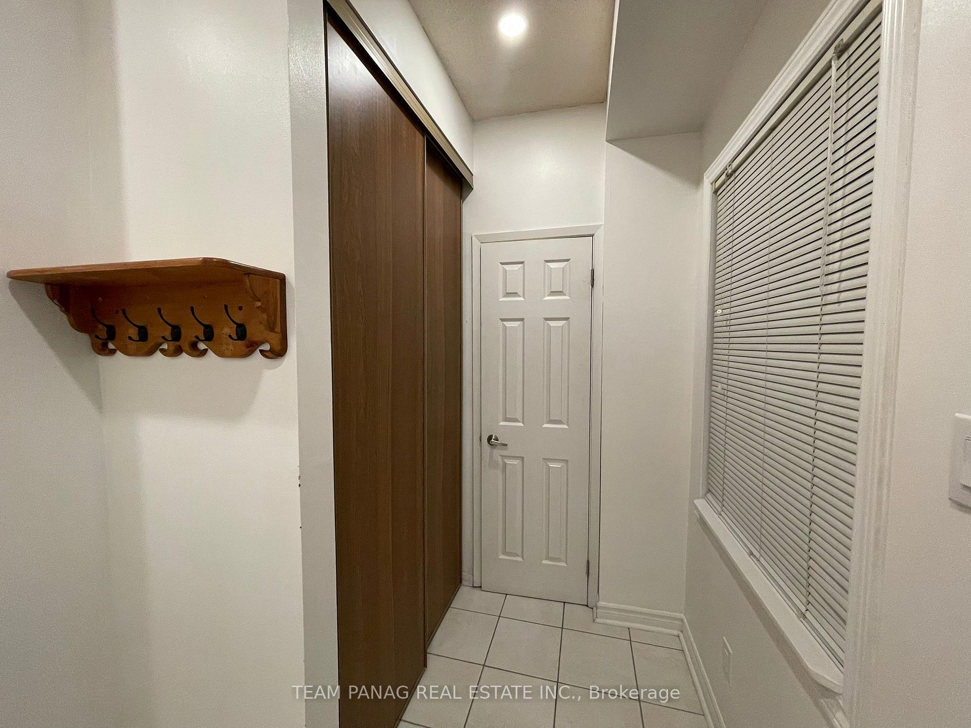 Photo 4 of 56 Judith Crescent, Brampton, Northgate — HOMEH
