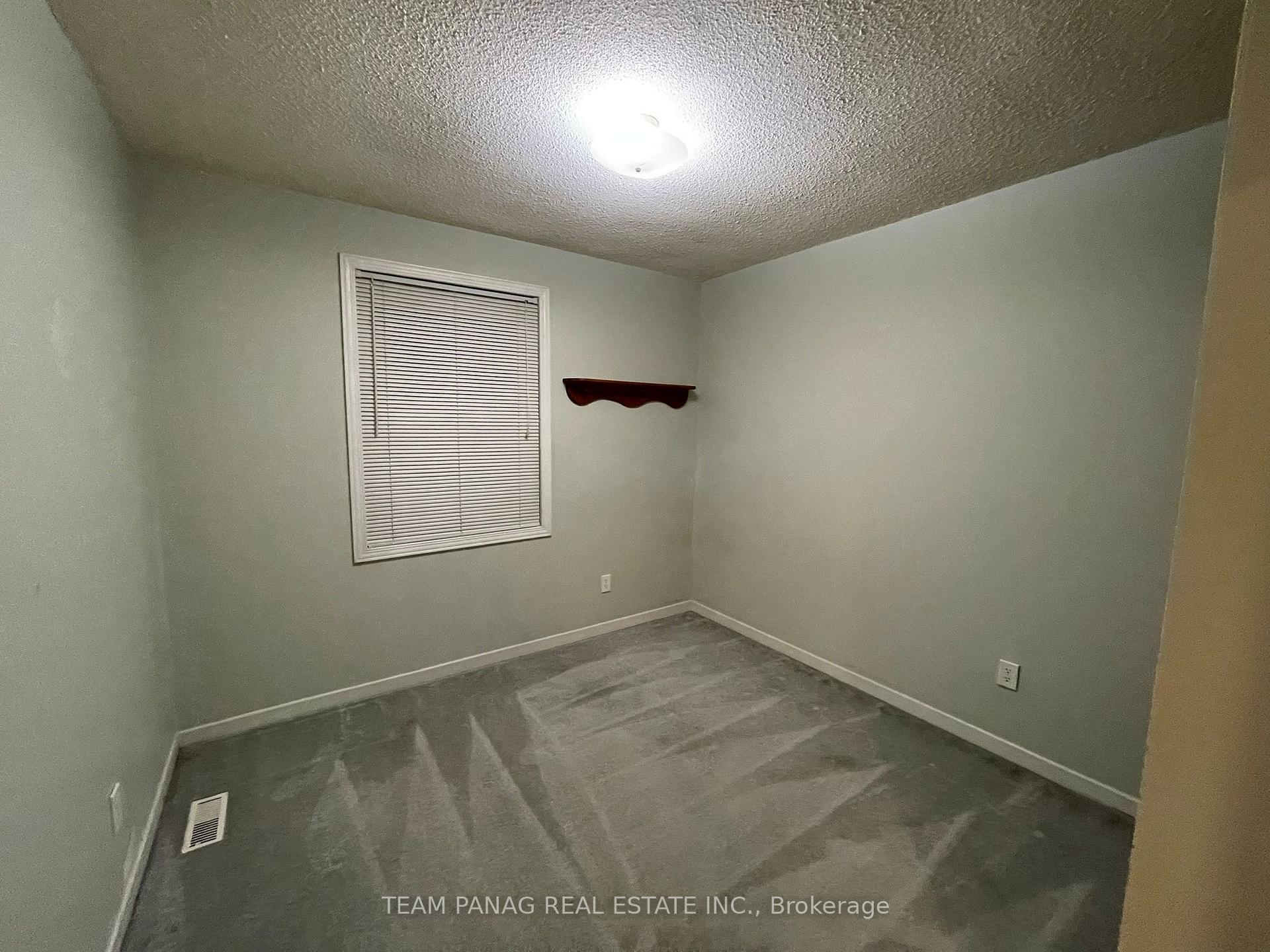 Photo 15 of 56 Judith Crescent, Brampton, Northgate — HOMEH