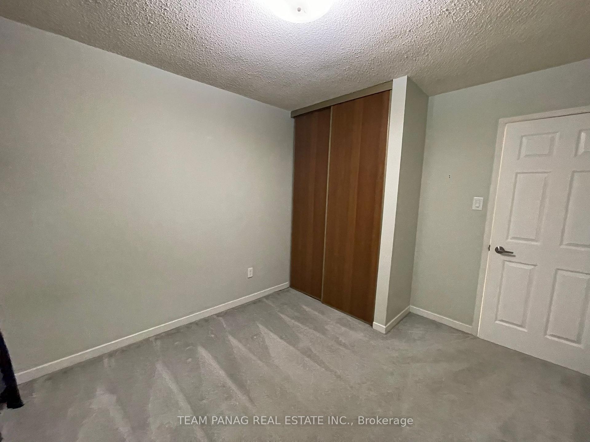Photo 17 of 56 Judith Crescent, Brampton, Northgate — HOMEH