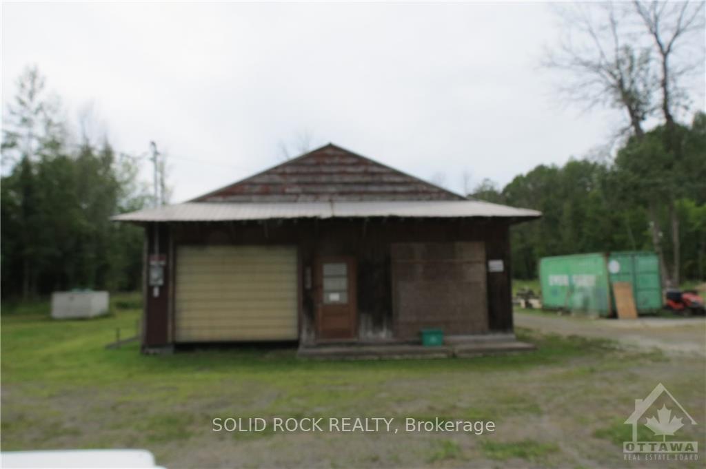 Photo 1 of 2102 County Rd 44, Edwardsburgh/Cardinal, Edwardsburgh/Cardinal Twp — HOMEH