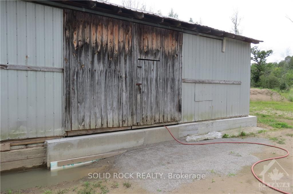 Photo 3 of 2102 County Rd 44, Edwardsburgh/Cardinal, Edwardsburgh/Cardinal Twp — HOMEH