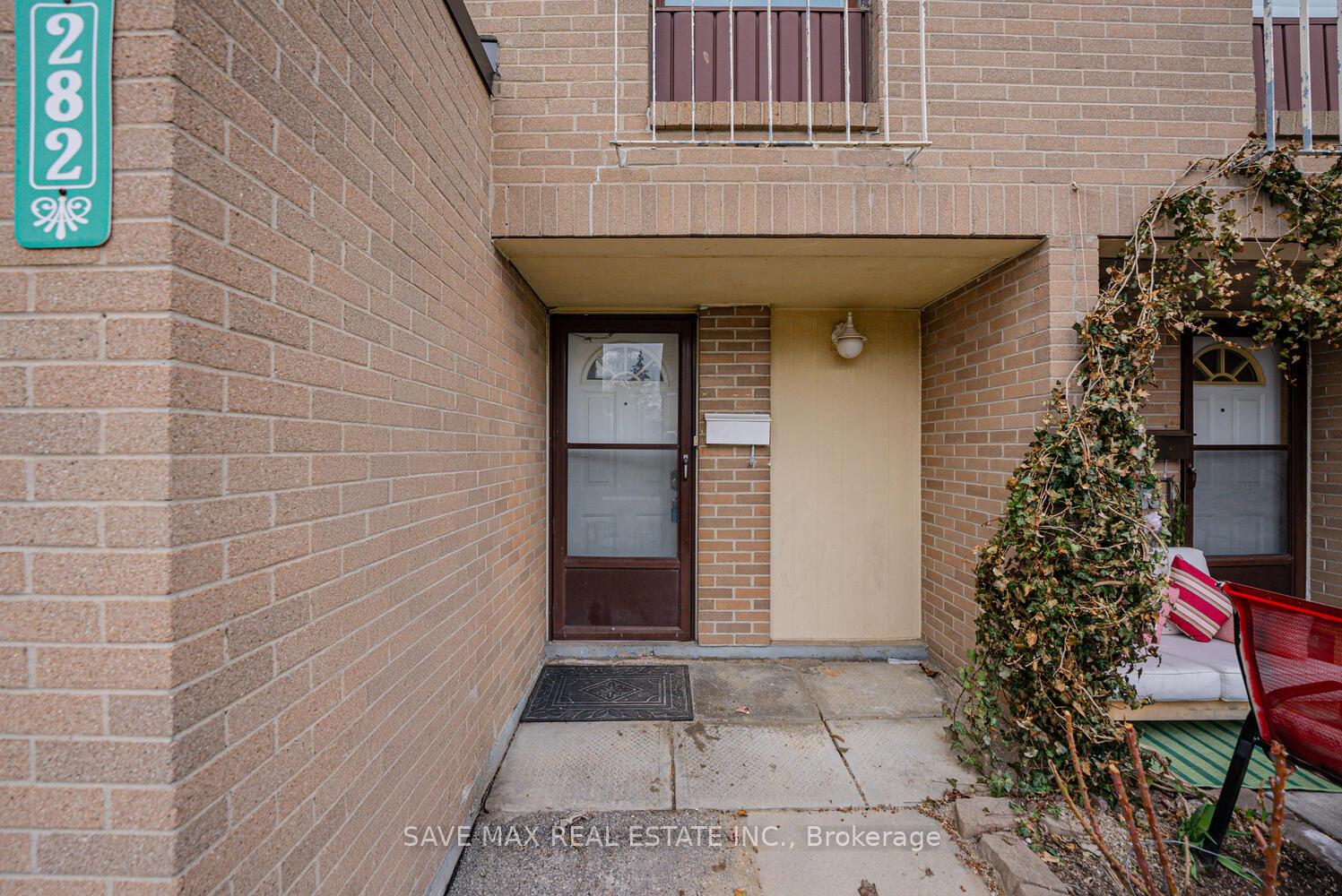 Photo 7 of 282 Fleetwood Crescent, Brampton, Southgate — HOMEH