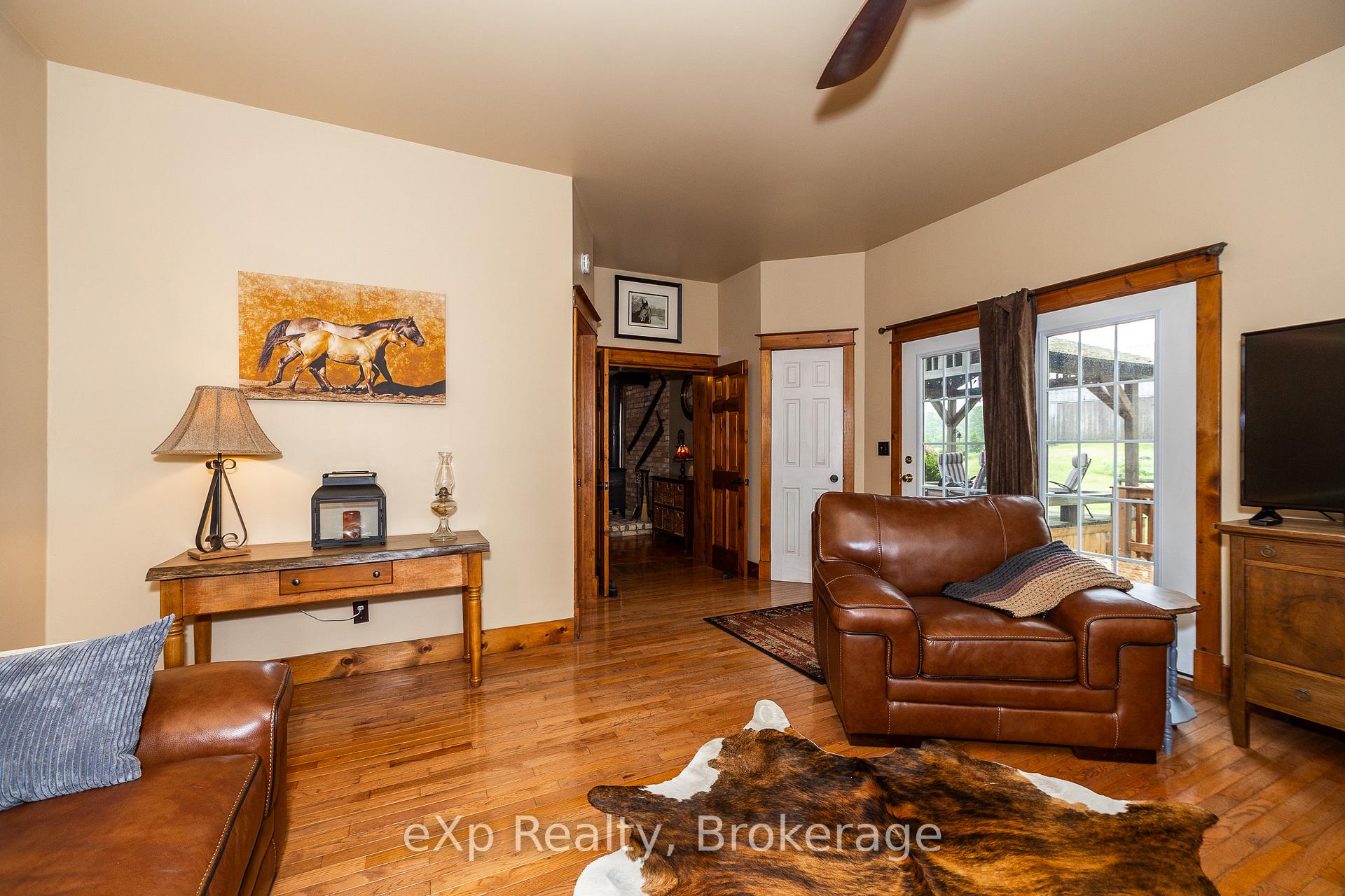 Photo 7 of 701768 5 Side Road, Chatsworth — HOMEH