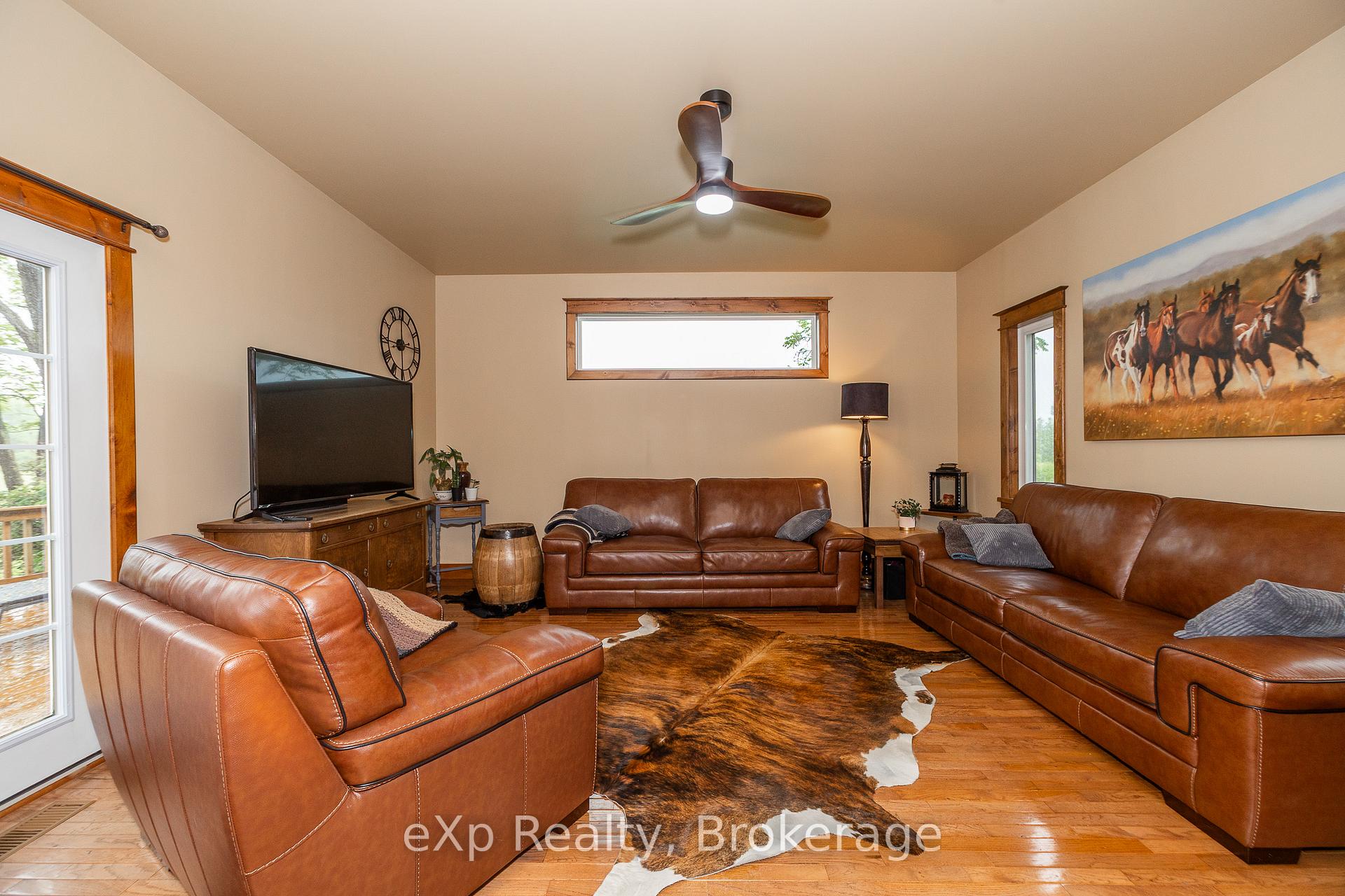 Photo 8 of 701768 5 Side Road, Chatsworth — HOMEH