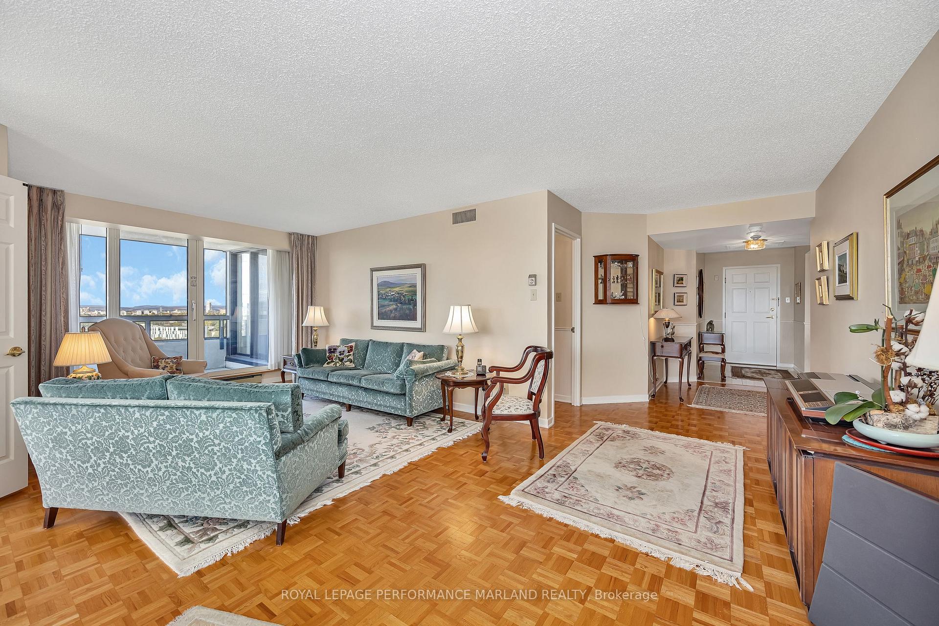 Photo 3 of Unit 2007, 1510 Riverside Drive, Ottawa, Riverview Park — HOMEH
