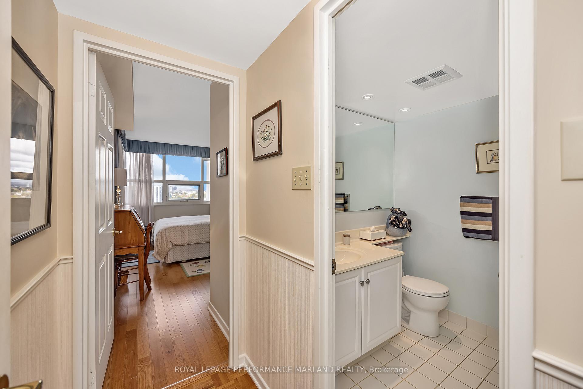 Photo 22 of Unit 2007, 1510 Riverside Drive, Ottawa, Riverview Park — HOMEH