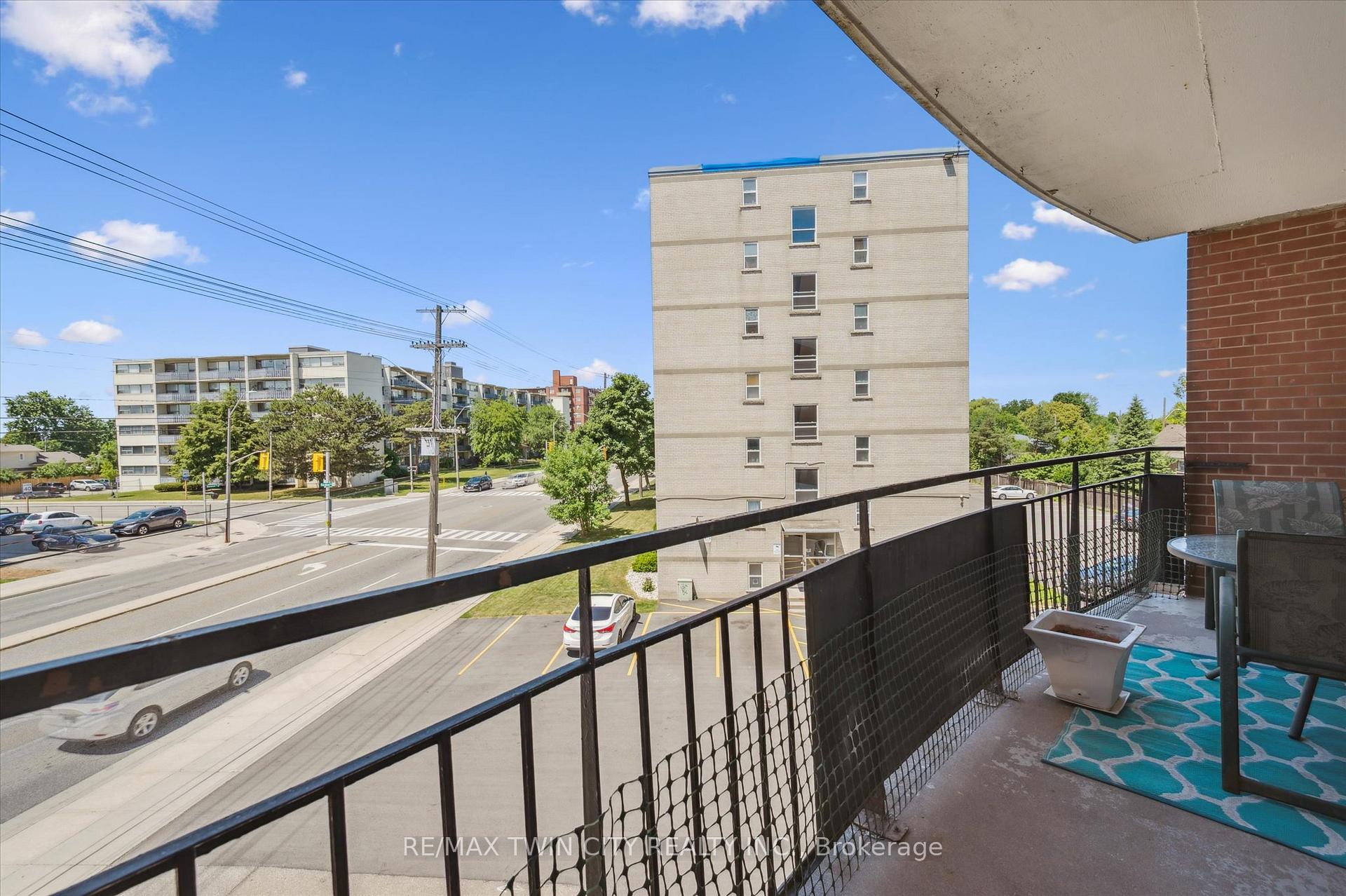 Photo 17 of Unit 302, 293 Mohawk Road E, Hamilton, Hill Park — HOMEH