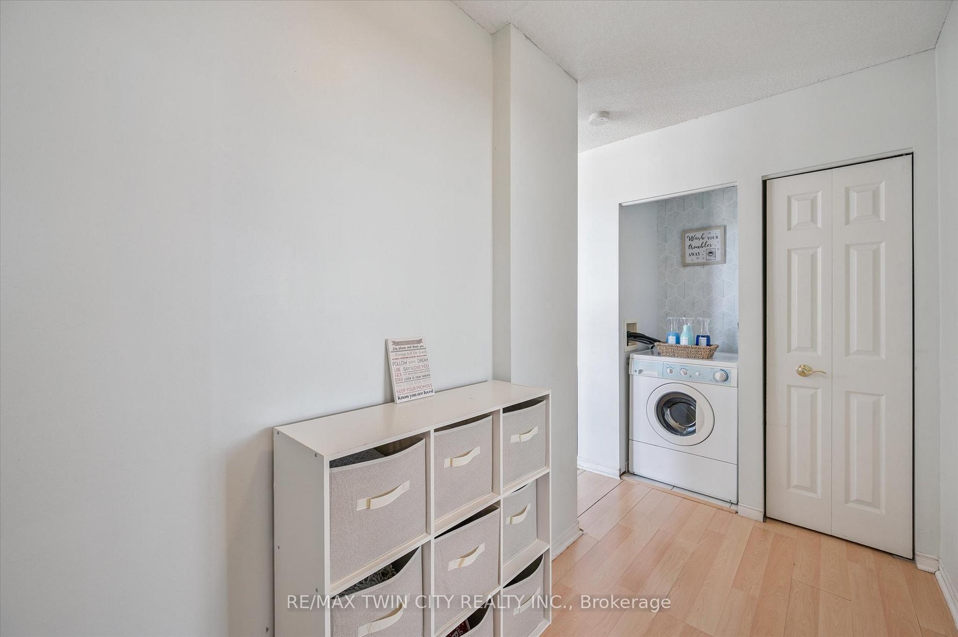 Photo 18 of Unit 302, 293 Mohawk Road E, Hamilton, Hill Park — HOMEH