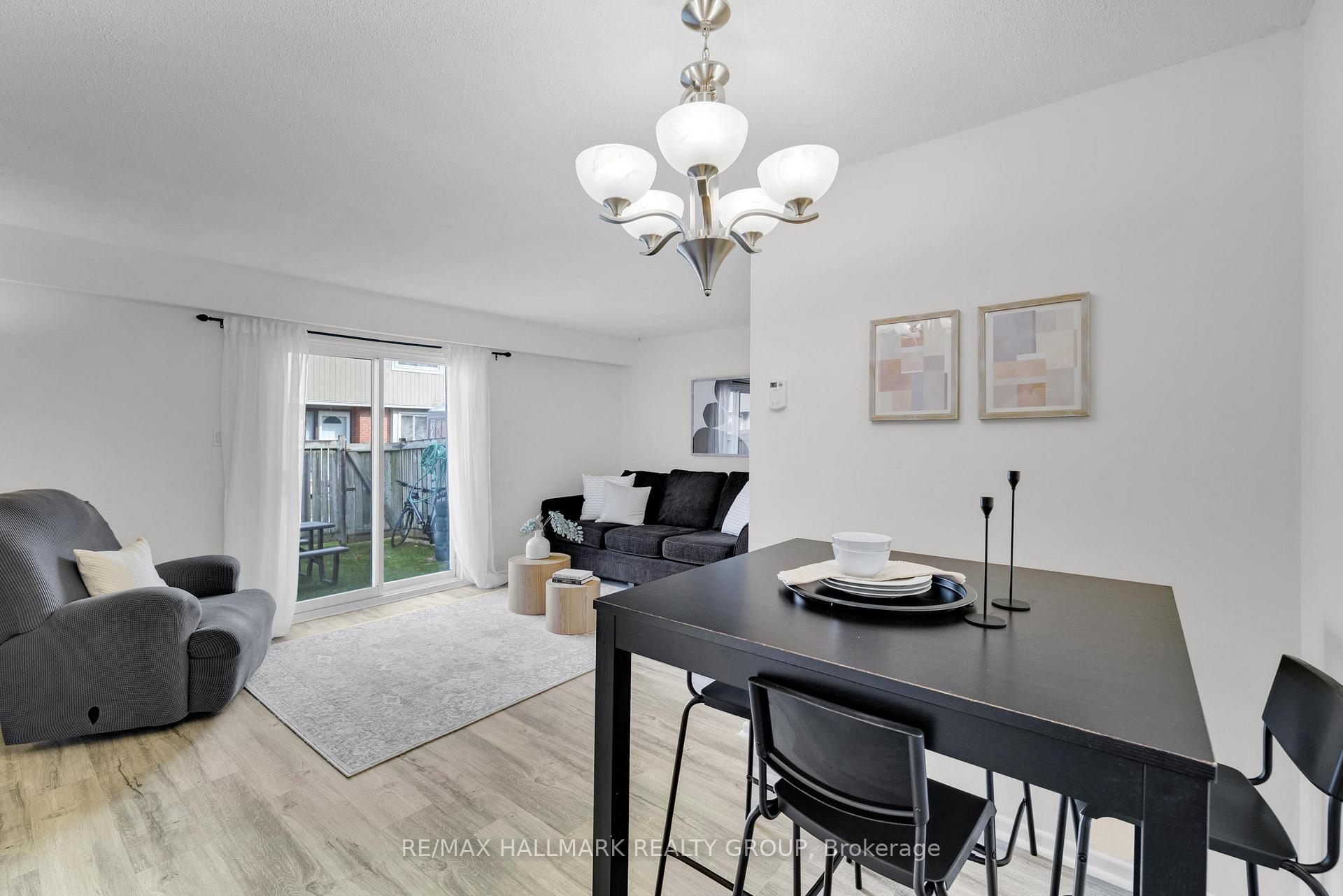 Photo 12 of Unit B, 479 Moodie Drive, Ottawa, Arbeatha Park — HOMEH