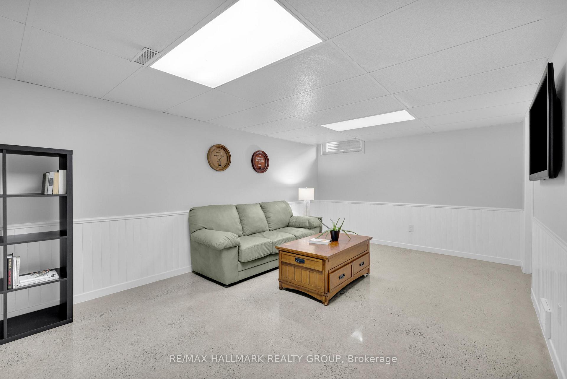 Photo 58 of Unit B, 479 Moodie Drive, Ottawa, Arbeatha Park — HOMEH
