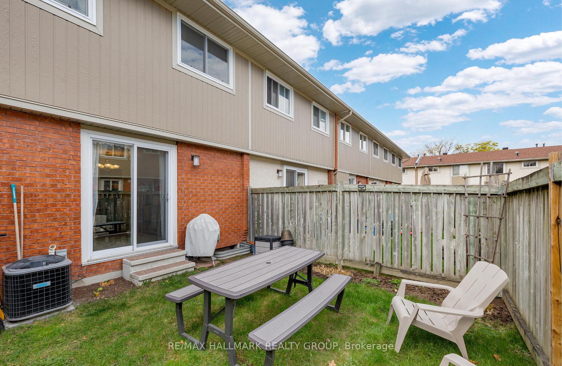Photo 63 of Unit B, 479 Moodie Drive, Ottawa, Arbeatha Park — HOMEH