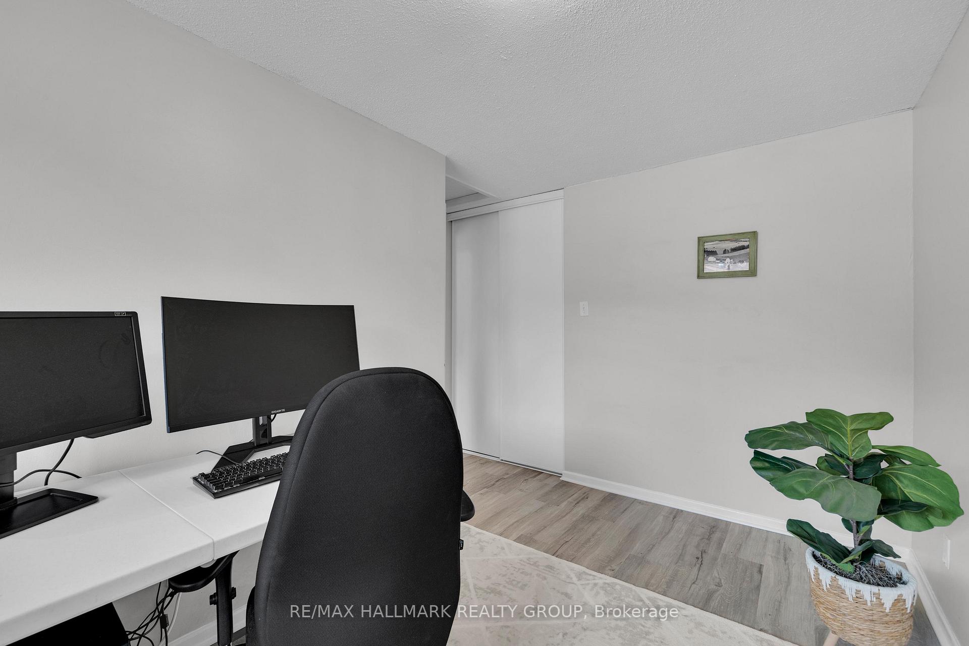 Photo 42 of Unit B, 479 Moodie Drive, Ottawa, Arbeatha Park — HOMEH