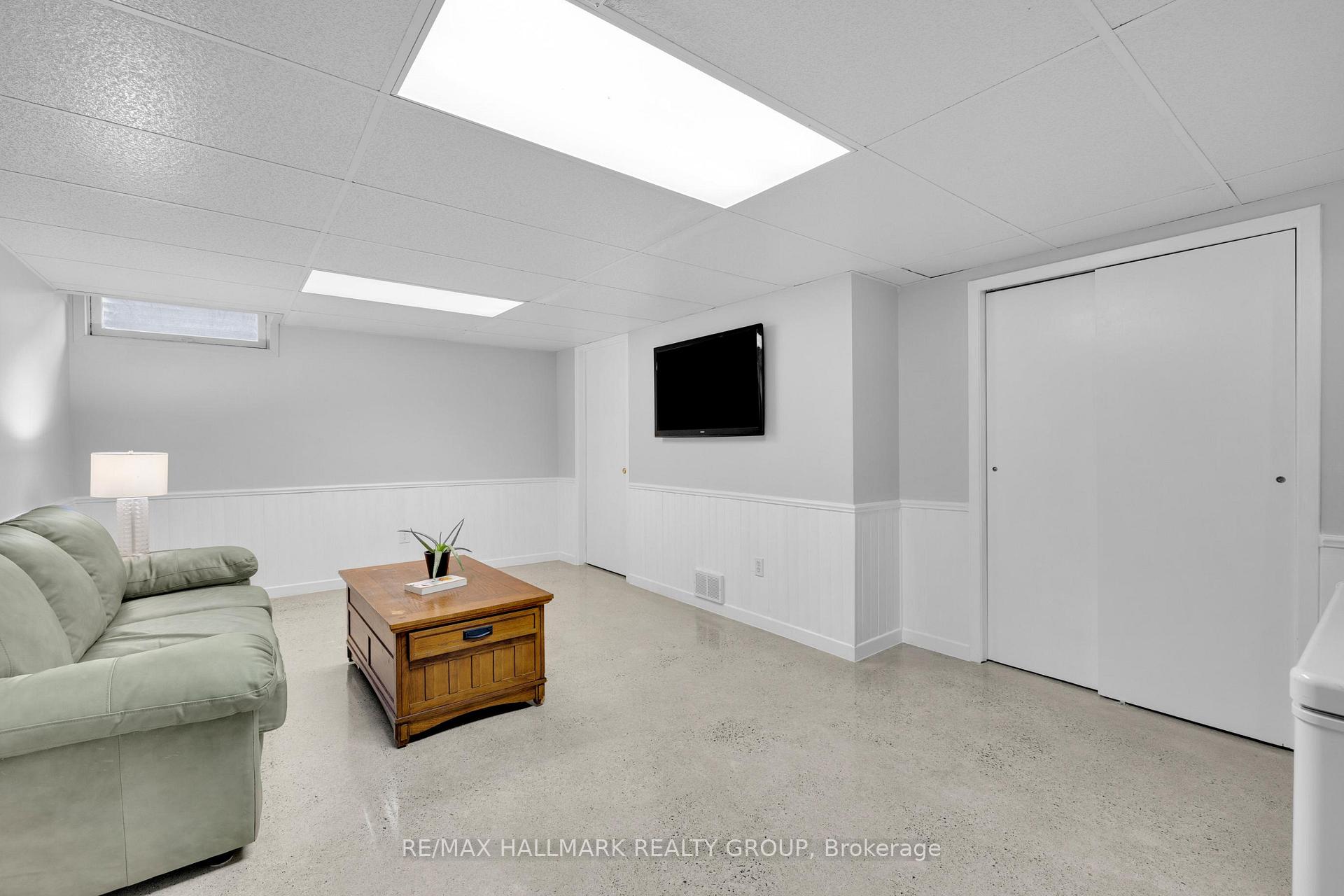 Photo 46 of Unit B, 479 Moodie Drive, Ottawa, Arbeatha Park — HOMEH