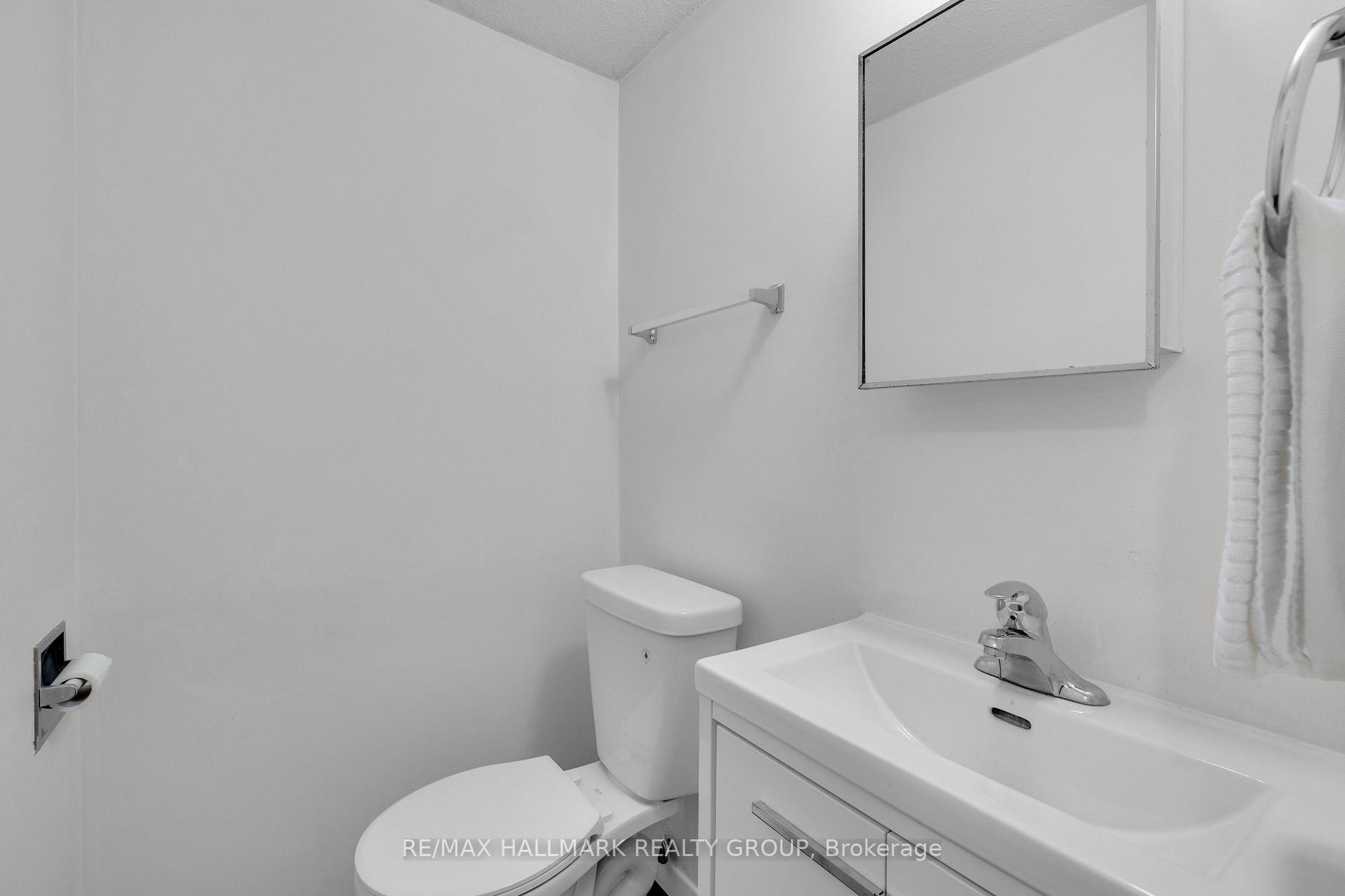 Photo 48 of Unit B, 479 Moodie Drive, Ottawa, Arbeatha Park — HOMEH