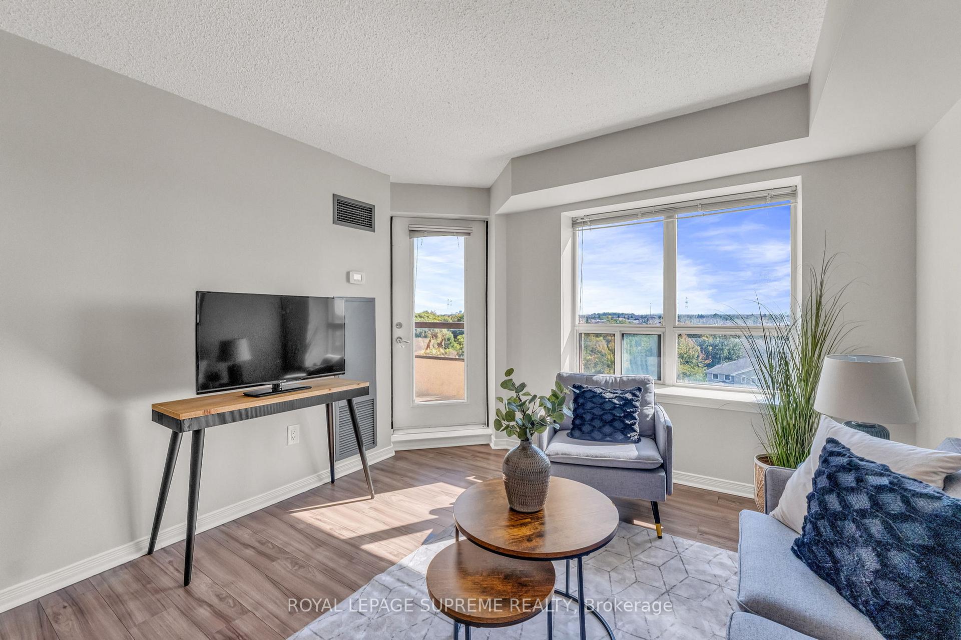Photo 8 of Unit 601, 300 Ray Lawson Boulevard, Brampton, Fletcher's Creek South — HOMEH