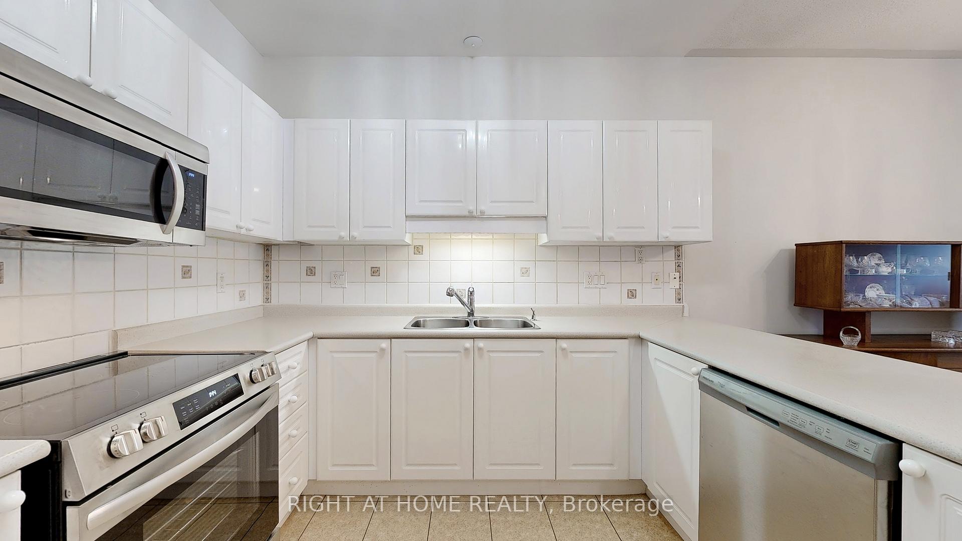 Photo 9 of Unit 51, 1111 Wilson Road N, Oshawa, Pinecrest — HOMEH