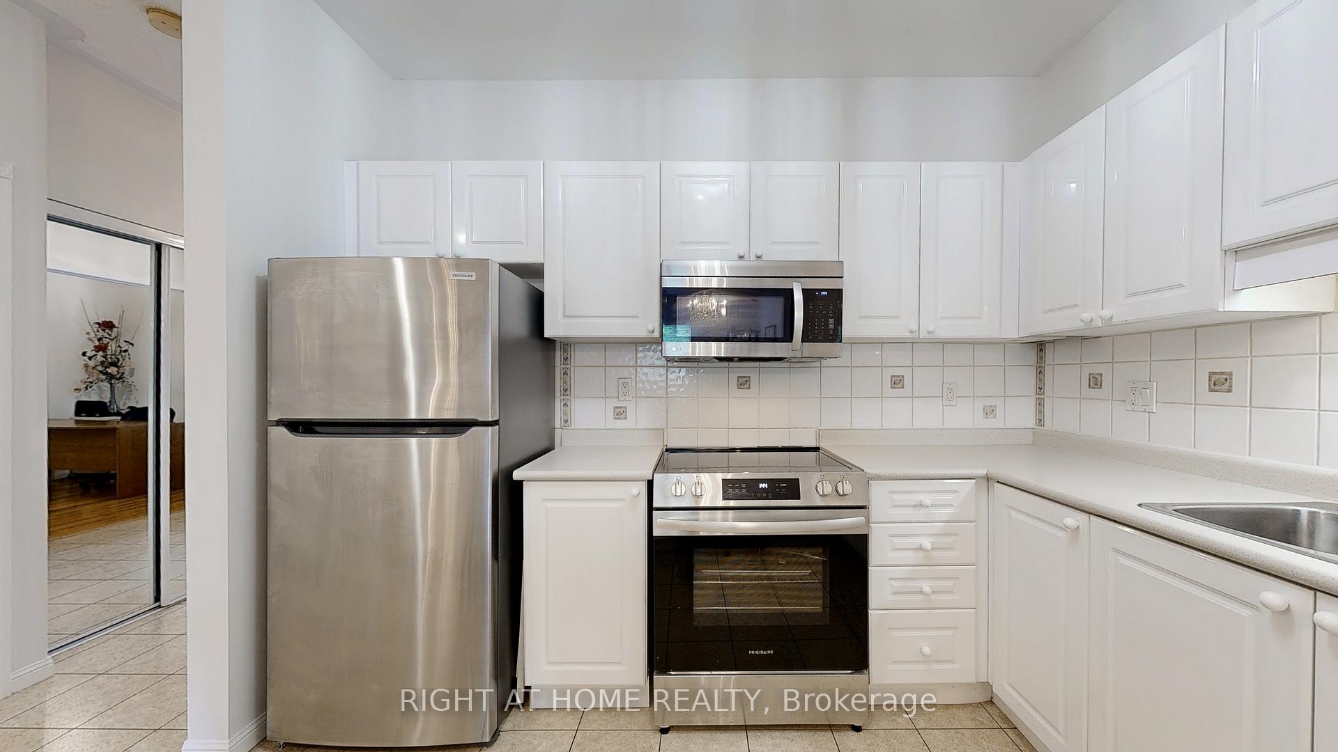 Photo 10 of Unit 51, 1111 Wilson Road N, Oshawa, Pinecrest — HOMEH