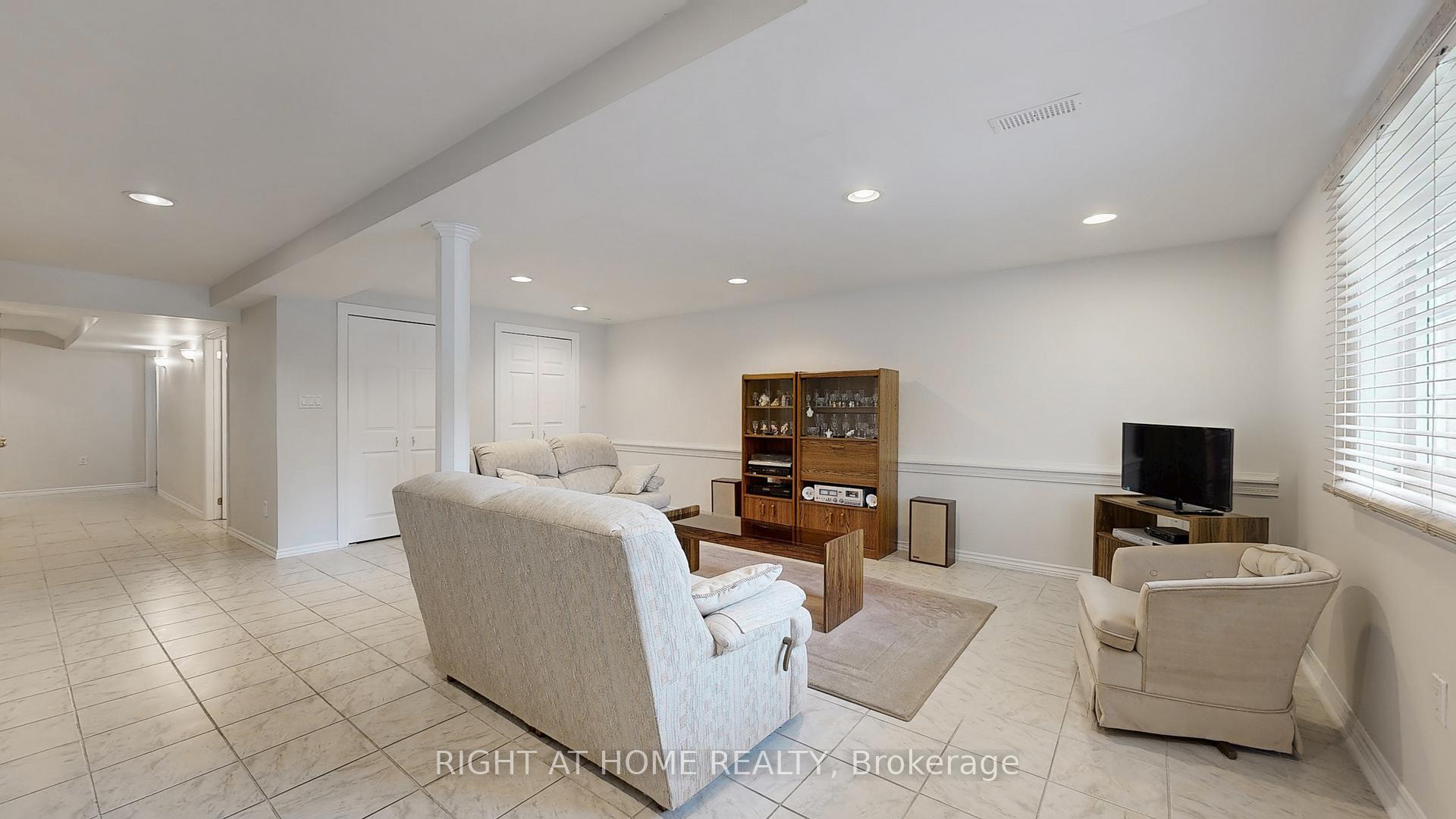 Photo 26 of Unit 51, 1111 Wilson Road N, Oshawa, Pinecrest — HOMEH