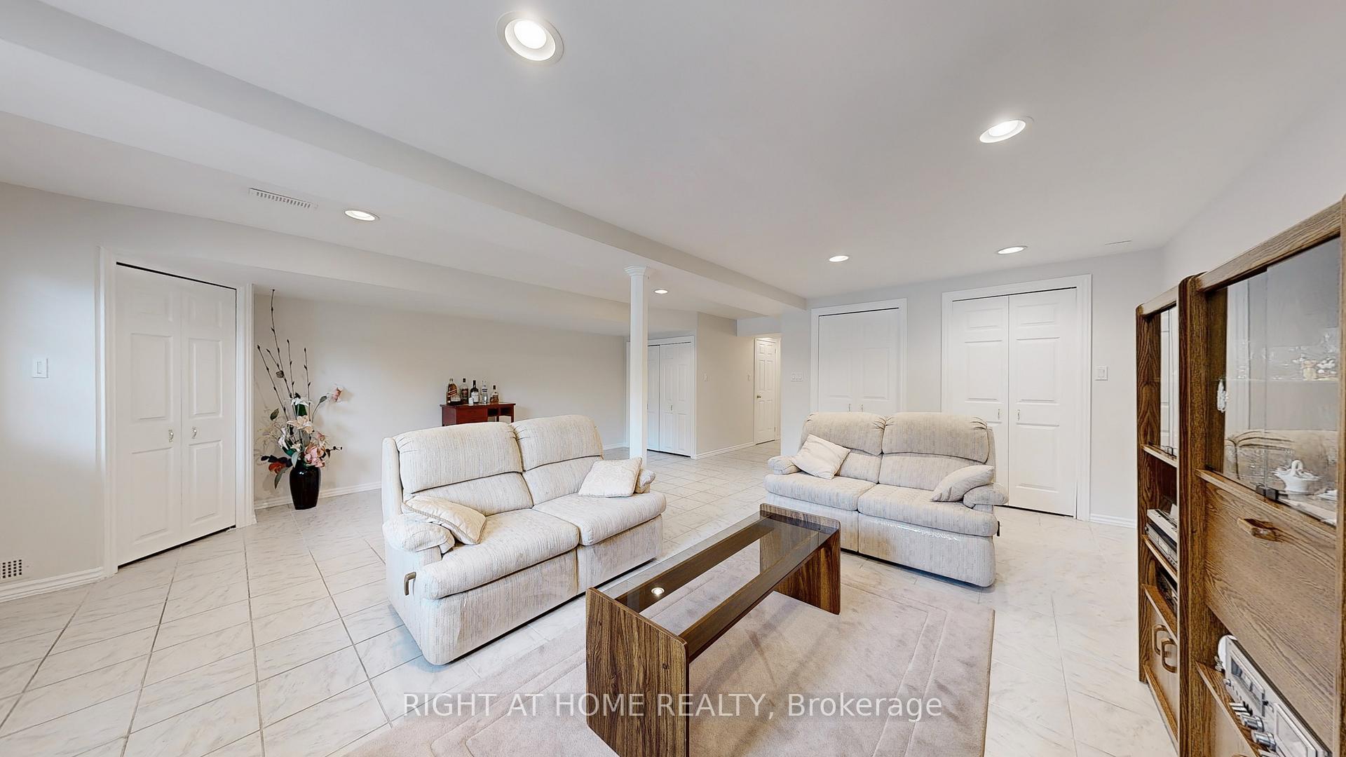 Photo 27 of Unit 51, 1111 Wilson Road N, Oshawa, Pinecrest — HOMEH