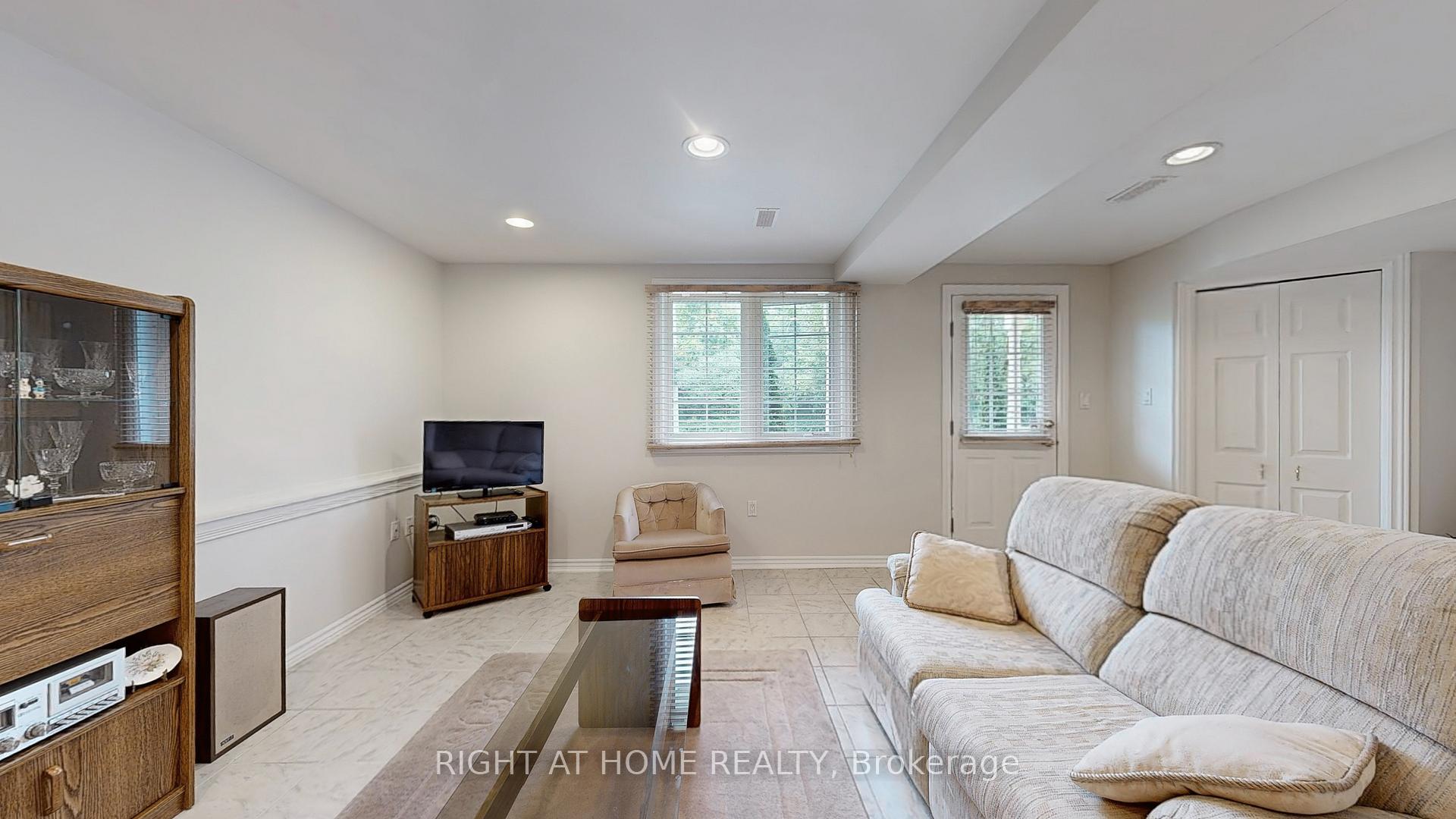Photo 28 of Unit 51, 1111 Wilson Road N, Oshawa, Pinecrest — HOMEH
