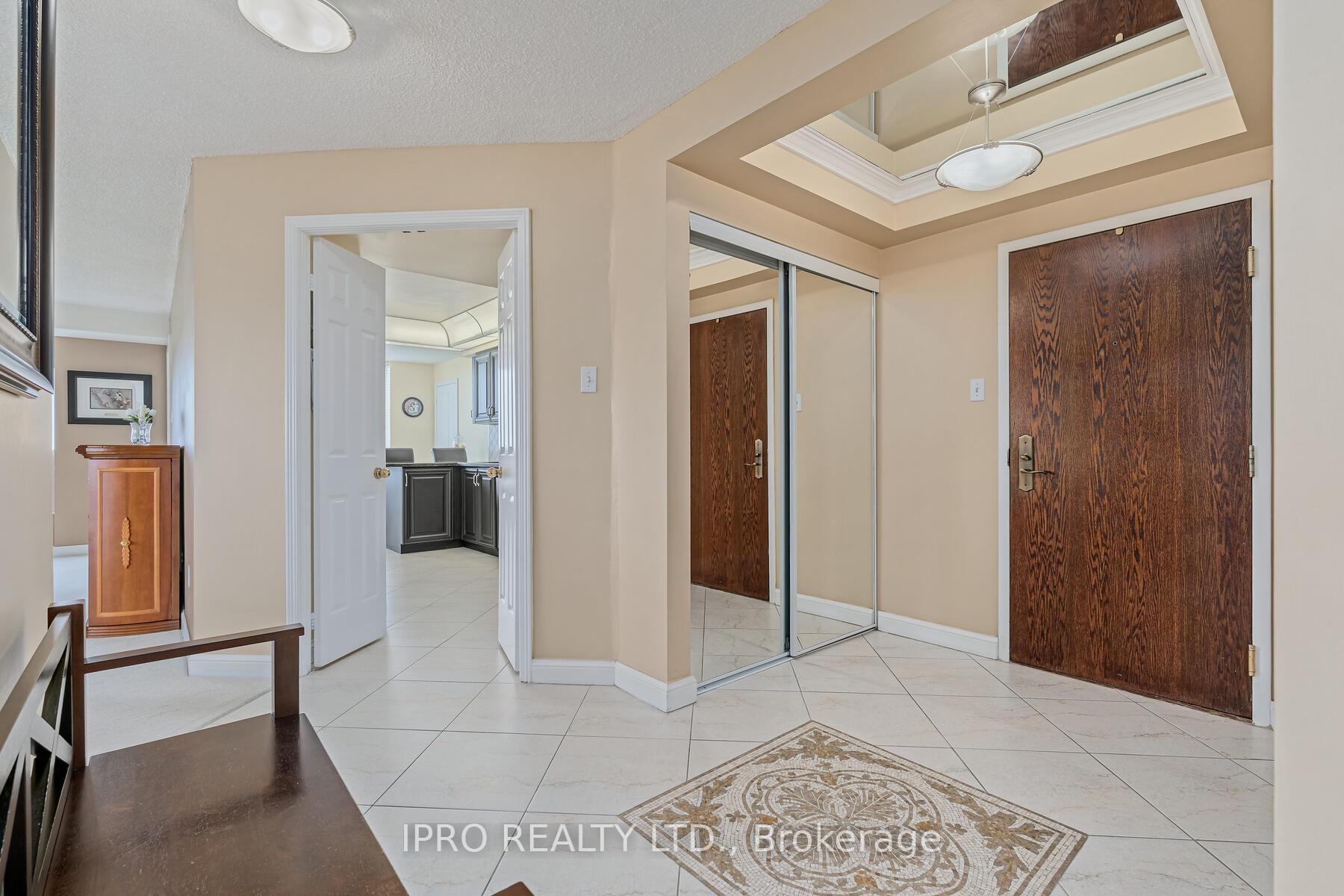Photo 33 of Unit 901, 22 Hanover Road, Brampton, Queen Street Corridor — HOMEH