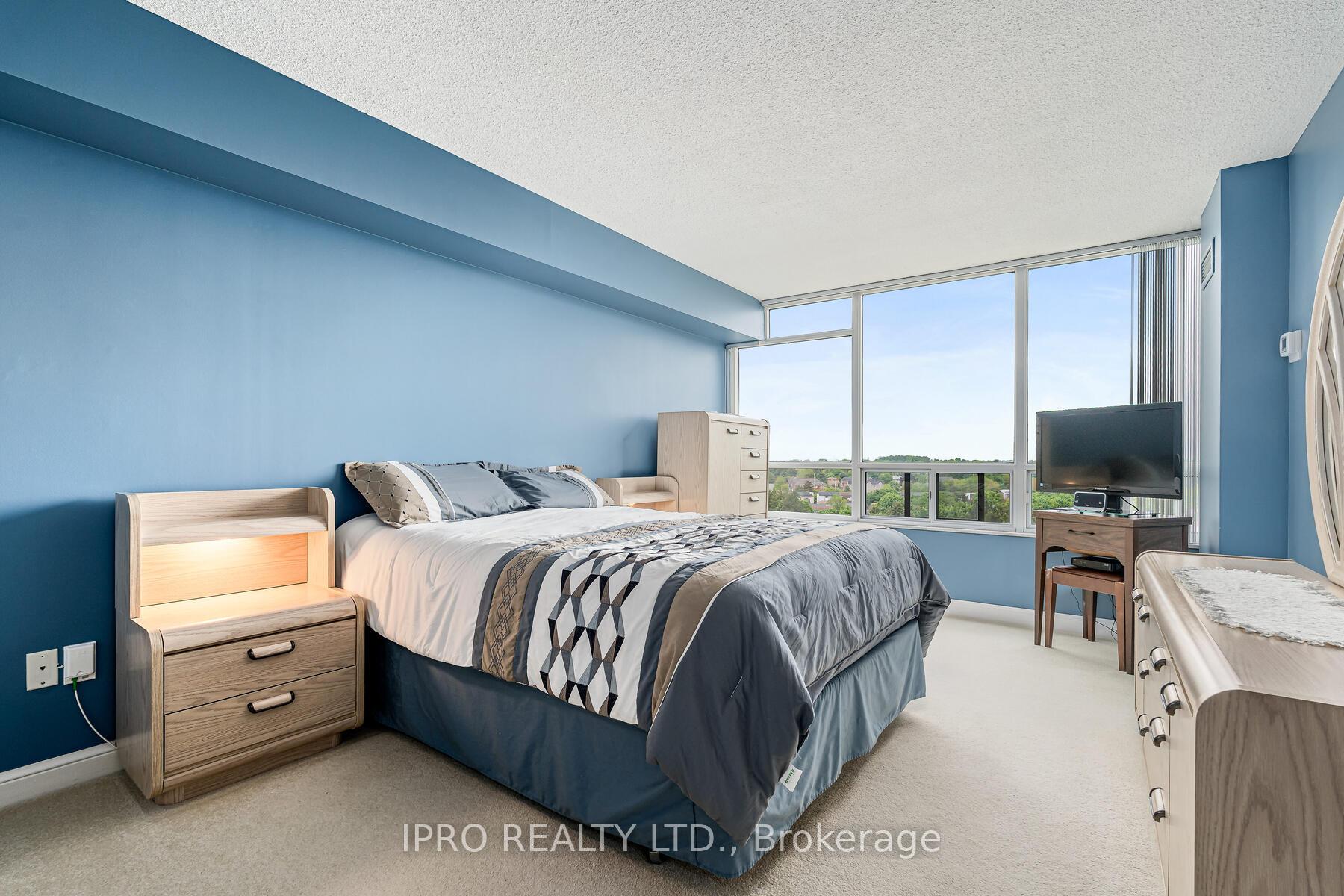Photo 13 of Unit 901, 22 Hanover Road, Brampton, Queen Street Corridor — HOMEH