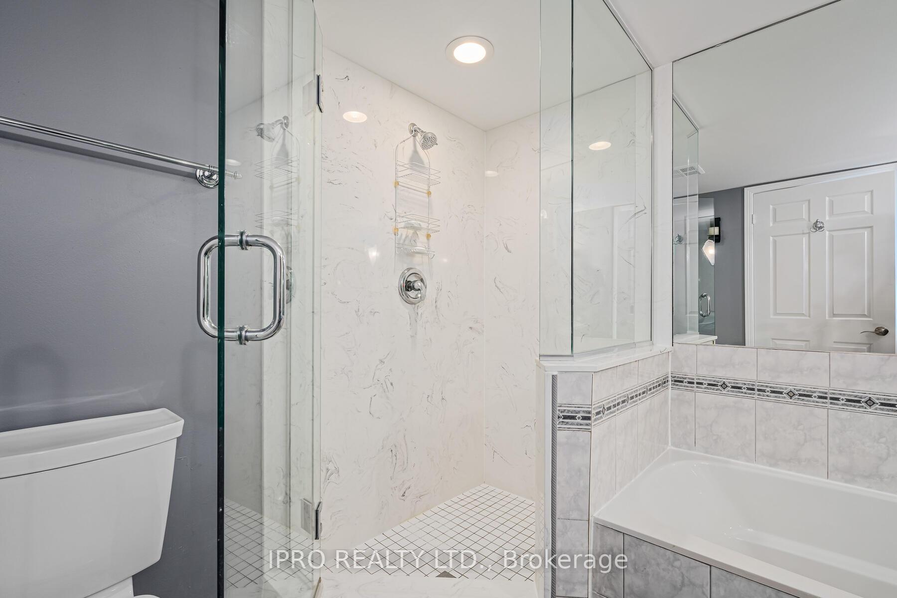 Photo 11 of Unit 901, 22 Hanover Road, Brampton, Queen Street Corridor — HOMEH