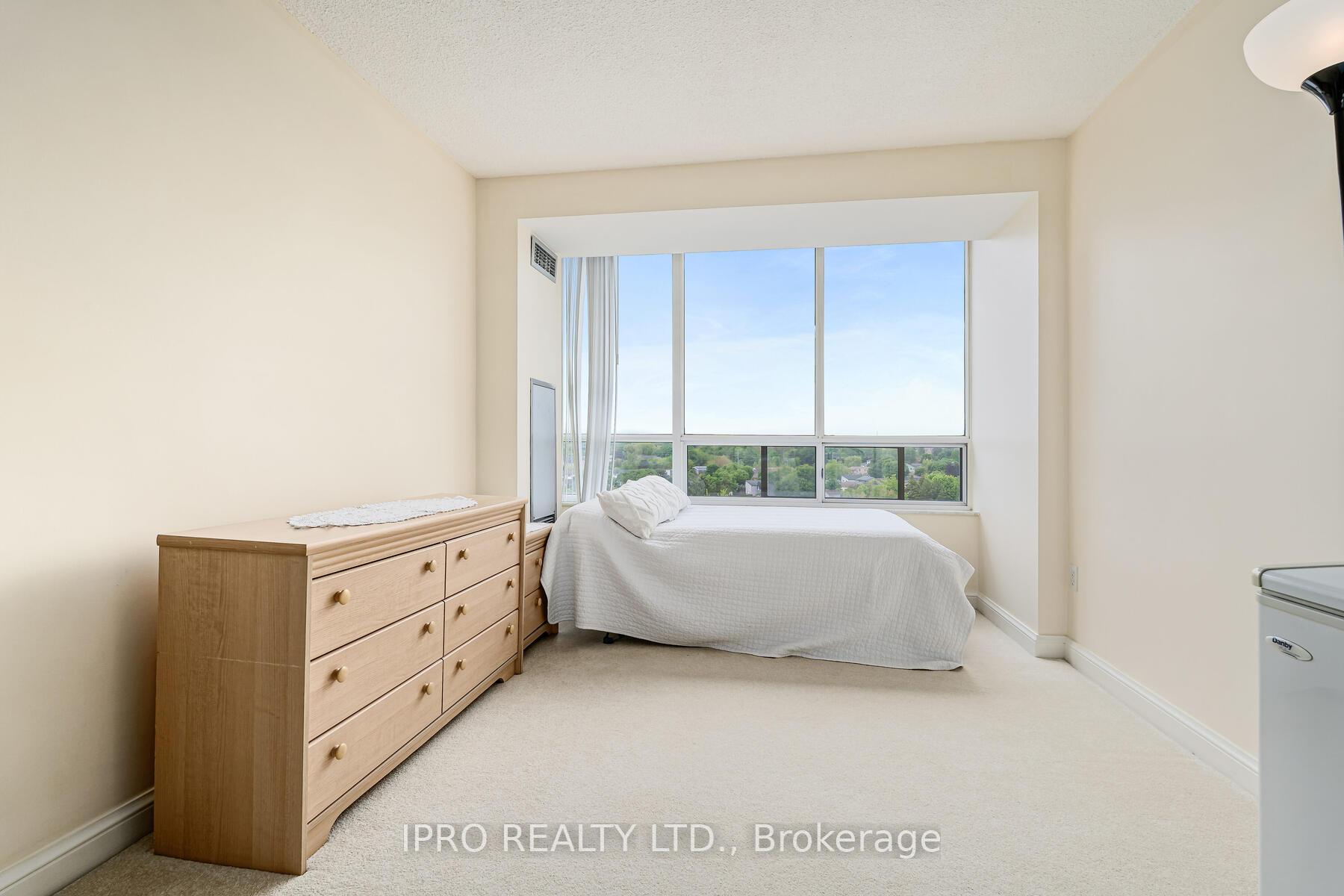 Photo 18 of Unit 901, 22 Hanover Road, Brampton, Queen Street Corridor — HOMEH