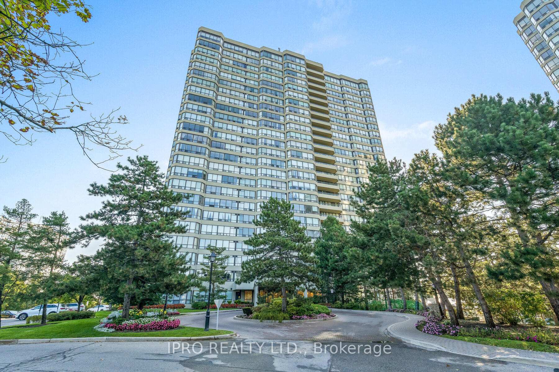 Photo 28 of Unit 901, 22 Hanover Road, Brampton, Queen Street Corridor — HOMEH