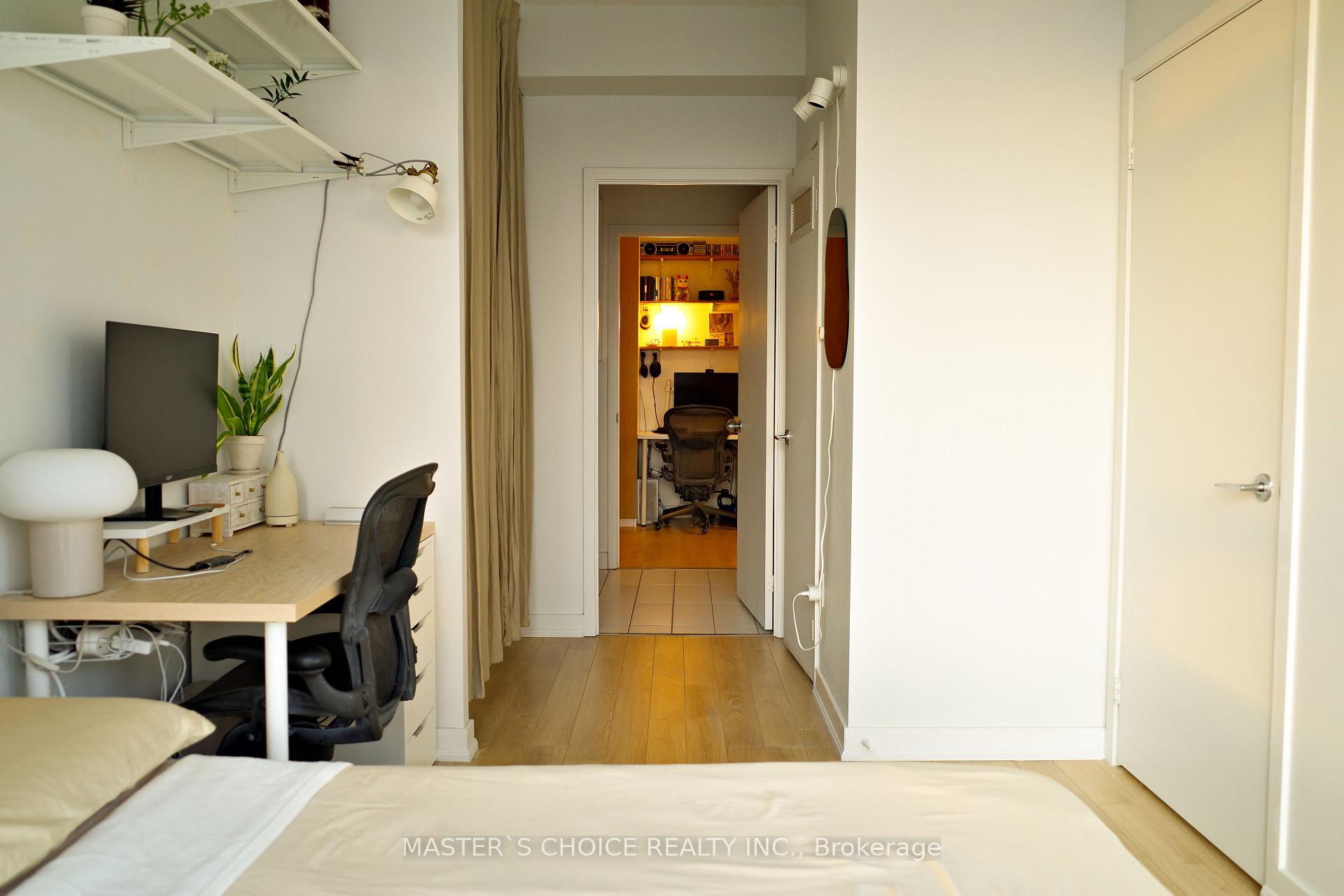 Photo 5 of Unit 3110, 21 Iceboat Terrace, Toronto, Waterfront Communities — HOMEH