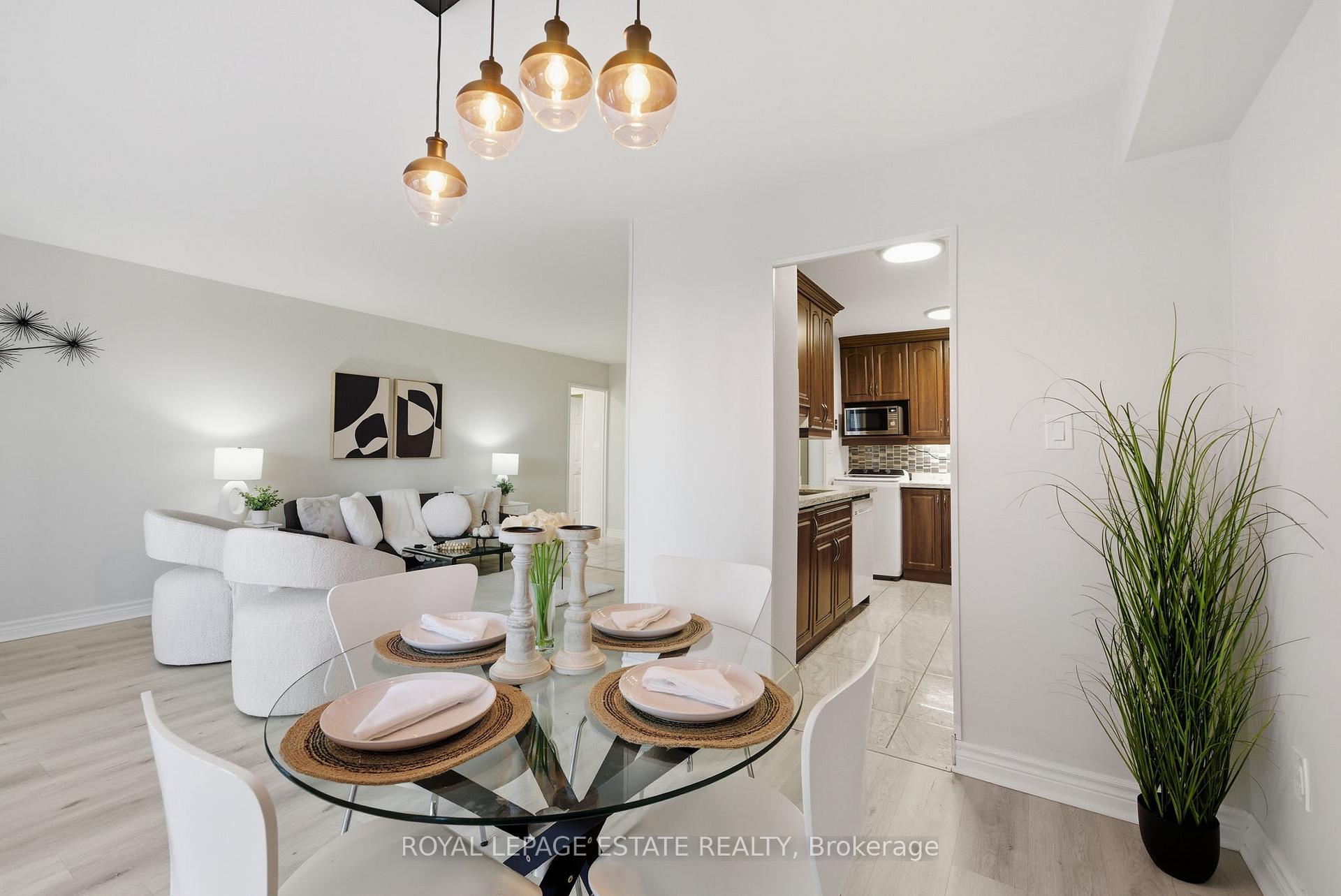 Photo 7 of Unit 709, 5 Massey Square, Toronto, Crescent Town — HOMEH